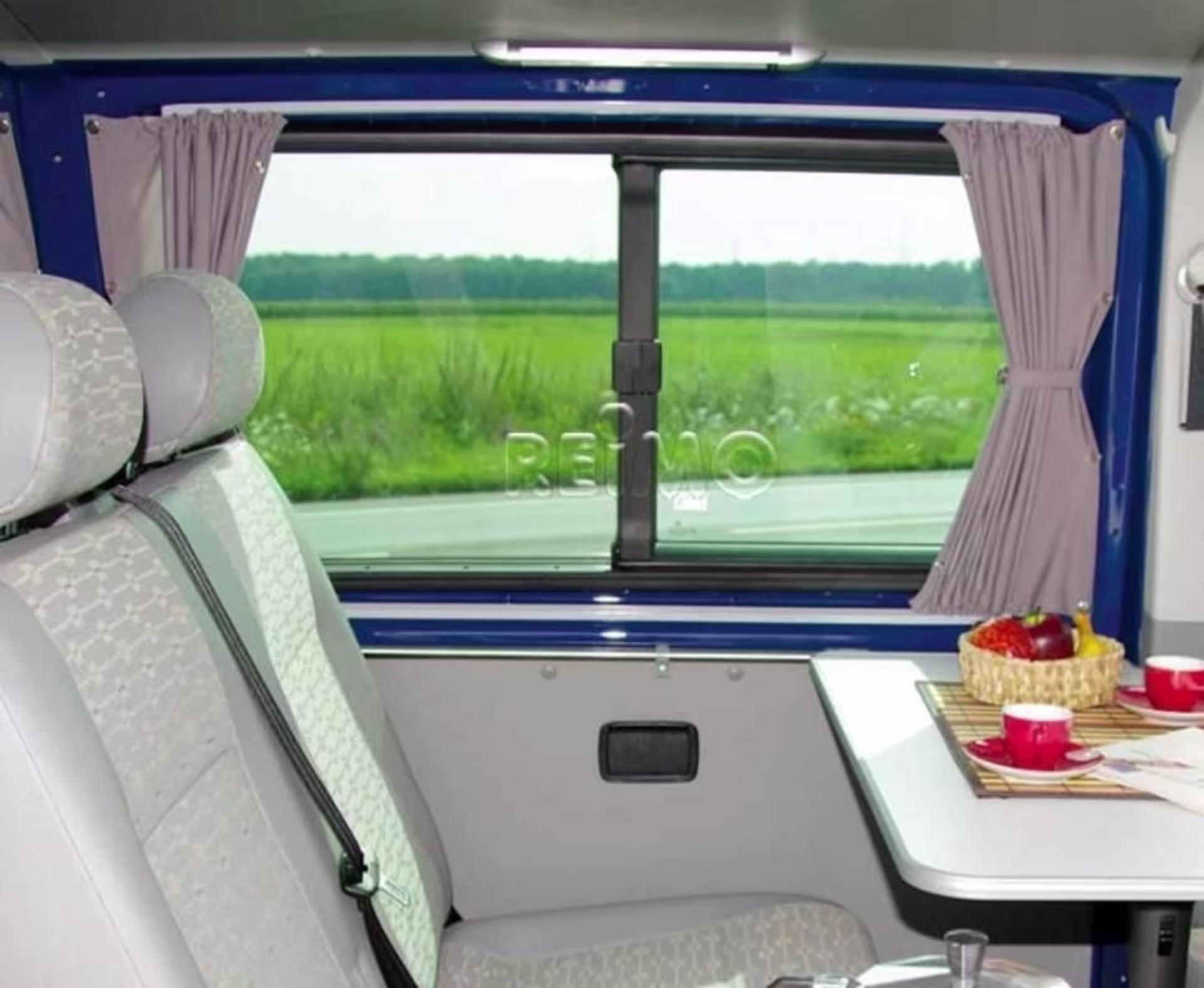 VW T6/5 Vorhang Set in Grau, lichtdurchlässig