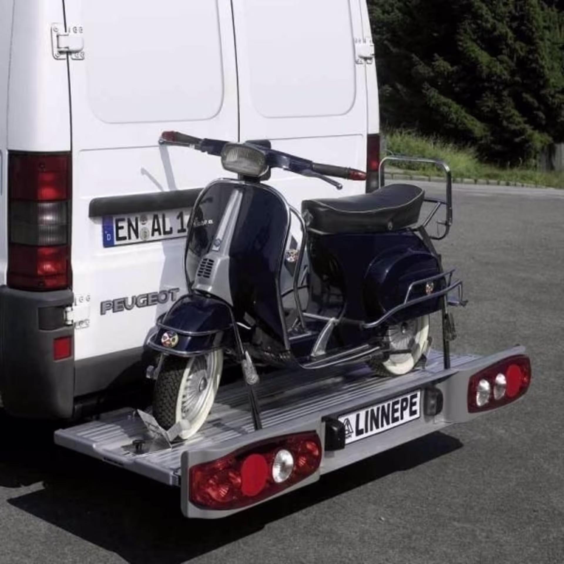 Motorrad/Rollerträger TRIGGER kurzer Überhang für