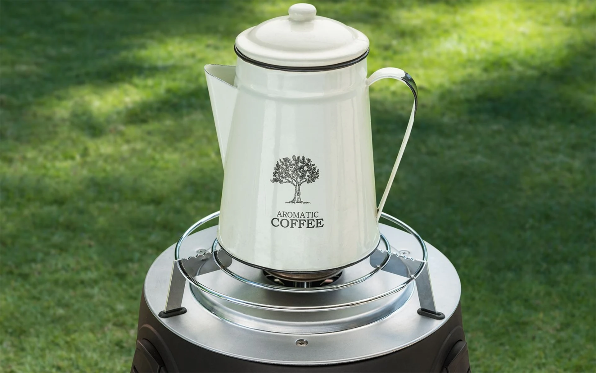 Cadac Safari Chef 30 HP Gasgrill mit Gaskartusche betrieben