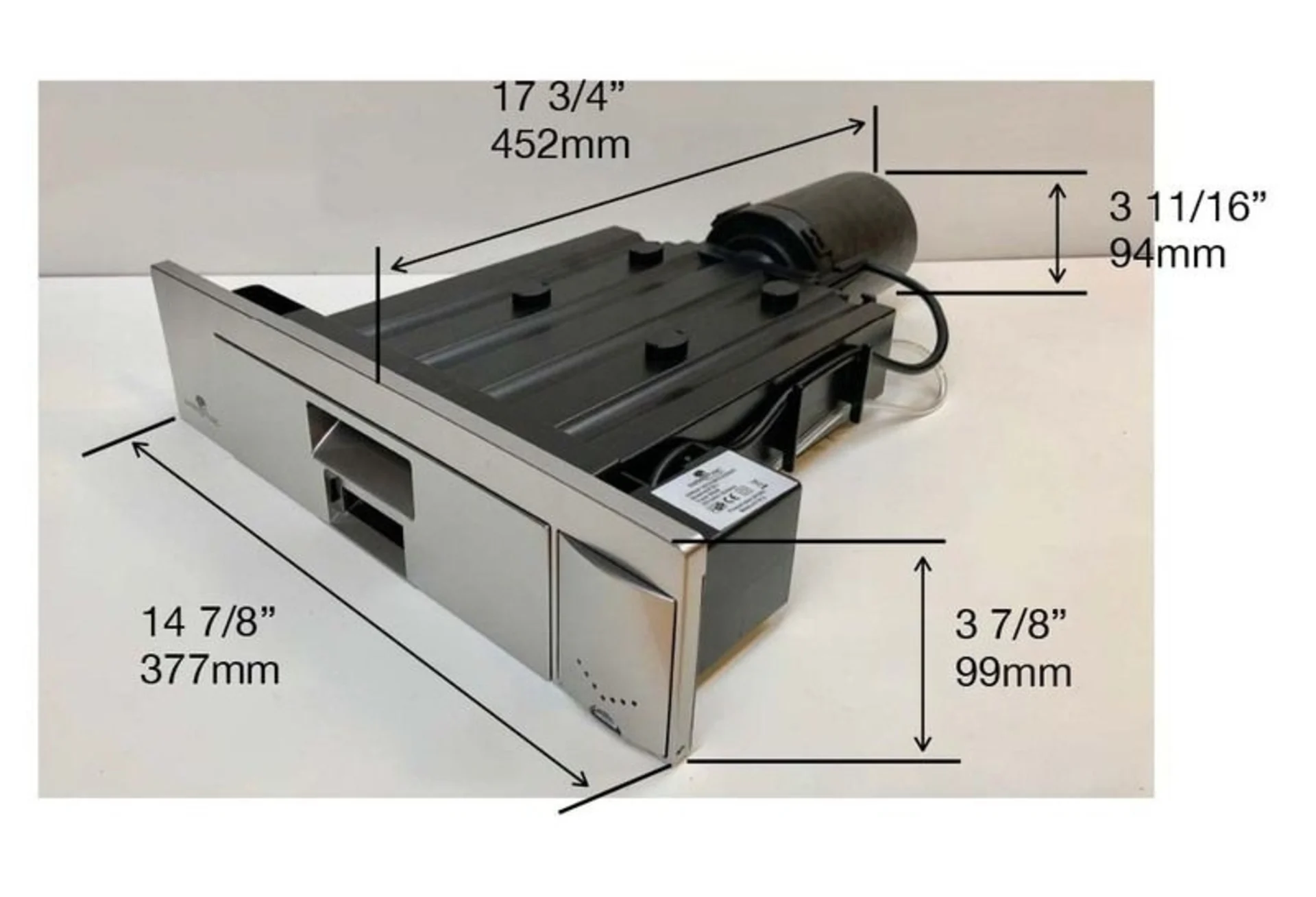 Einbau-Staubsauger mit ausziehbarem Schlauch - 650W