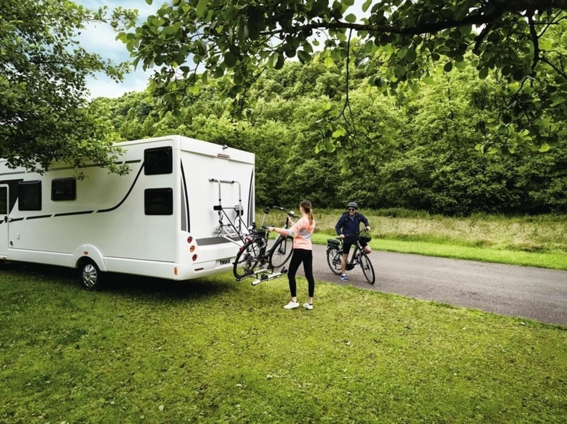 Thule Lift V16 Fahrradträger manuell höhenverstellbar