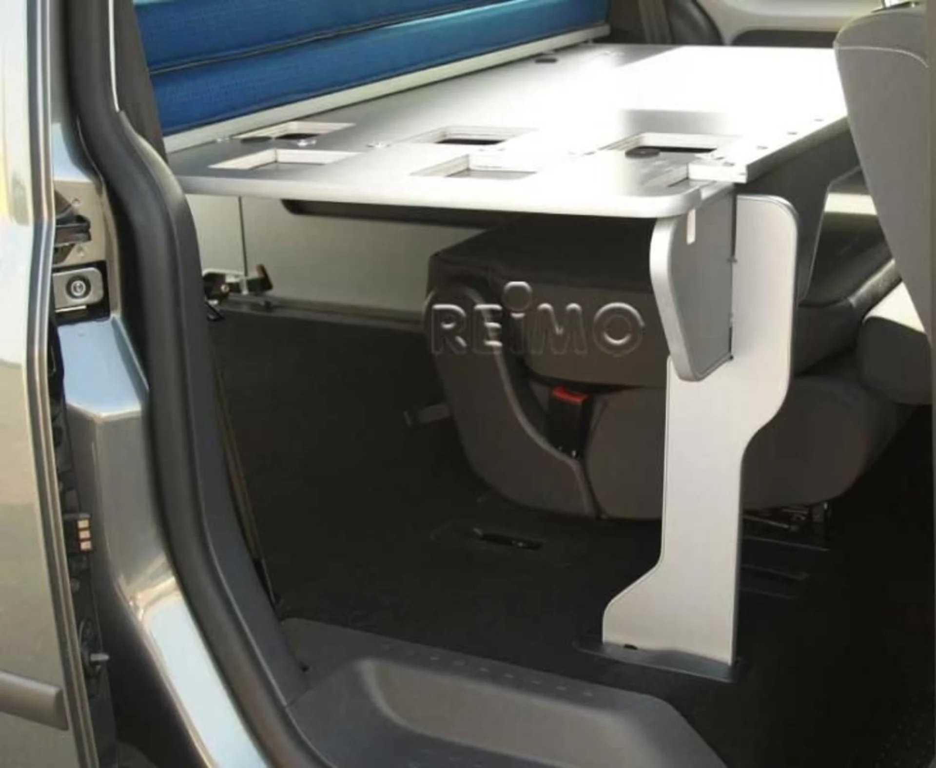 VW Caddy Maxi Bettsystem mit Polstern und Bezügen