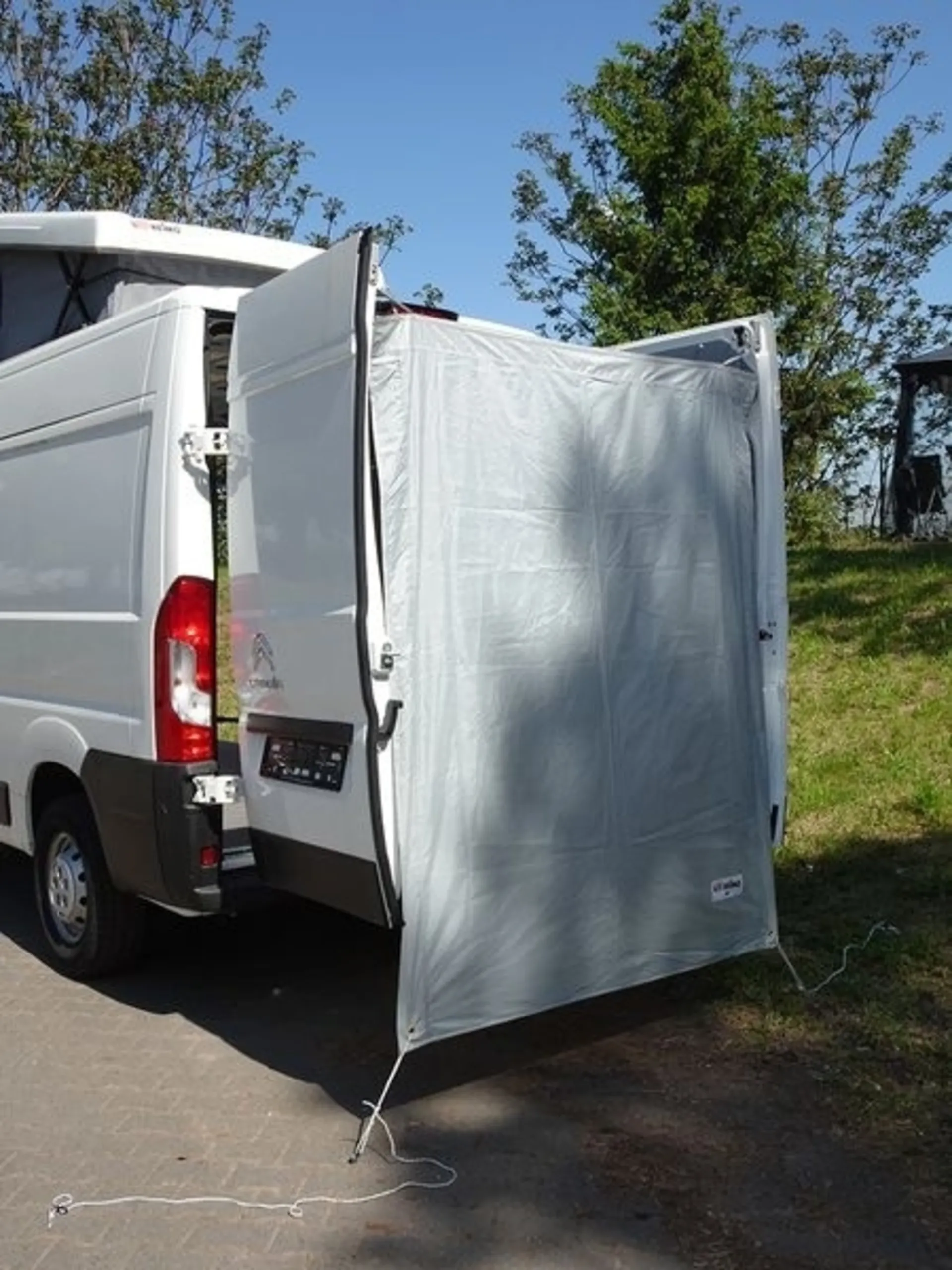 Pare-vue, rideau de douche, rideau de séparation et voile pare-soleil pour Fiat Ducato avec portes battantes