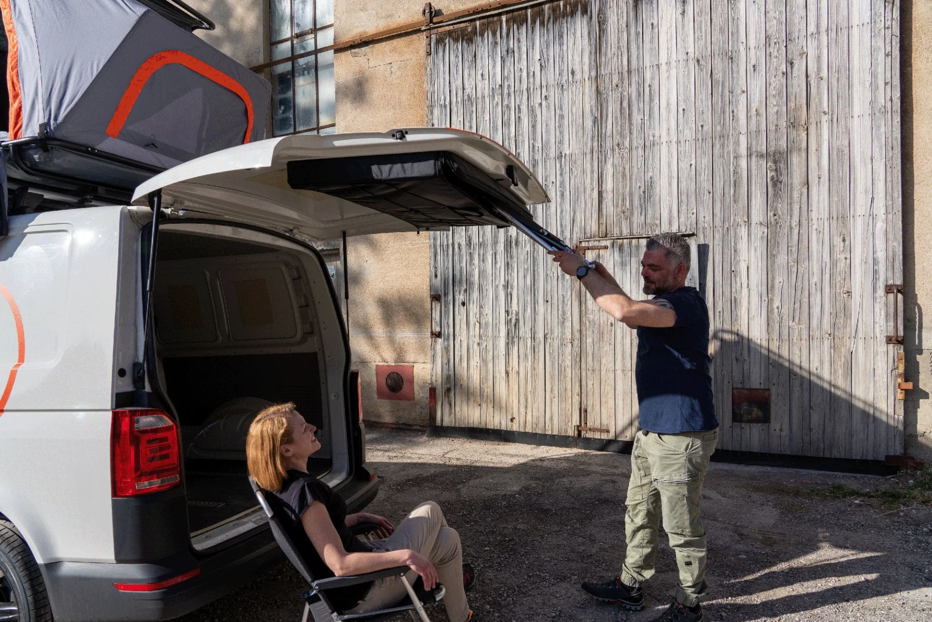 BusBoxx chairBOXX mit 2 Stühlen VW T5 / T6 Campingstuhlmodul