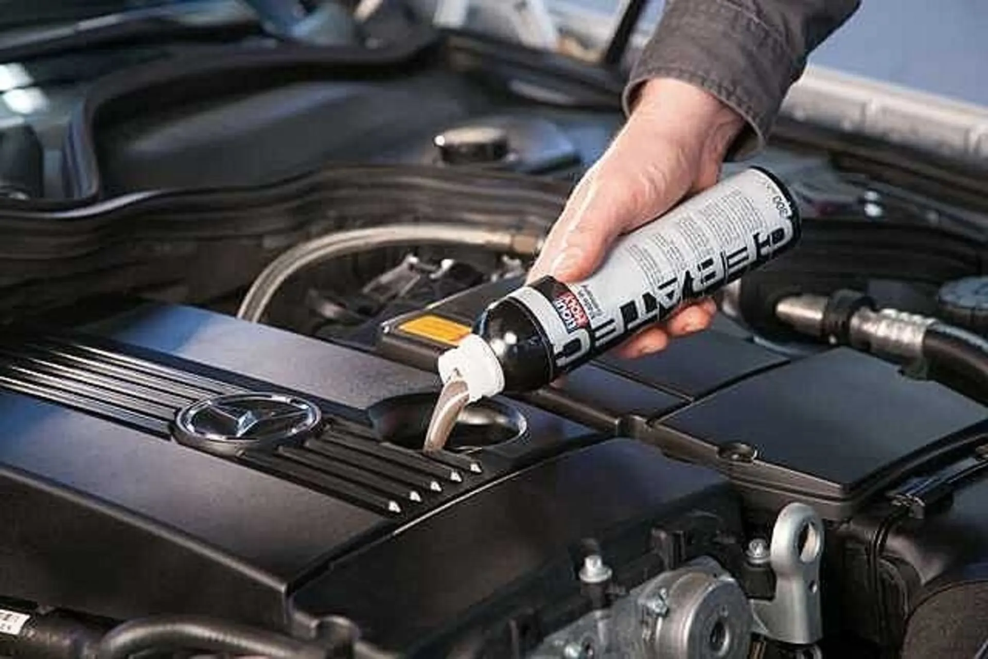 LIQUI MOLY - Additif pour huile moteur - Cera Tec 300 ml, protection anti-usure à base de céramique high-tech LIQUI MOLY - Additif pour huile moteur - Cera Tec 300 ml, protection anti-usure à base de céramique high-tech