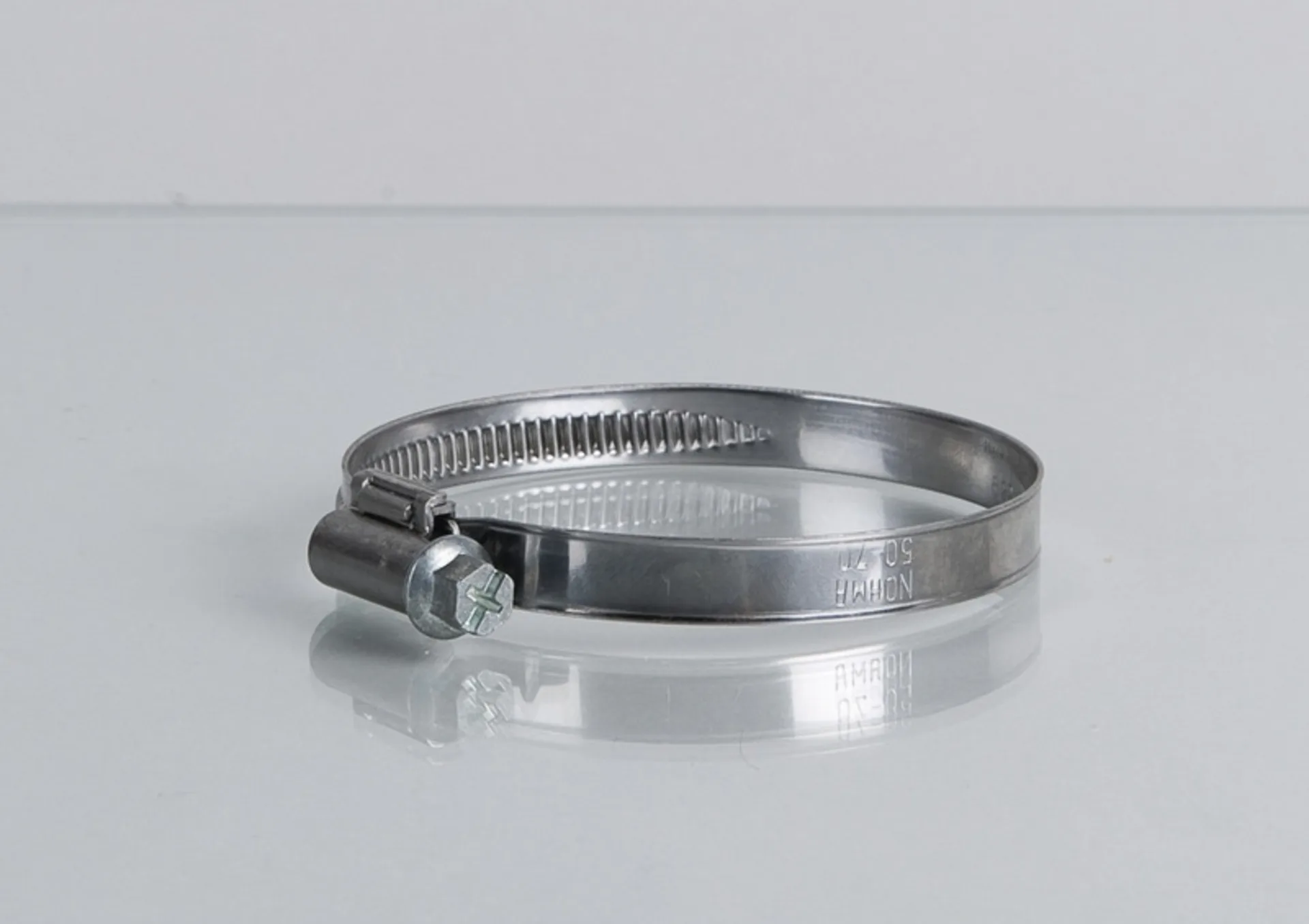 Collier de serrage pour tuyau d'air froid 50-70mm pour la fixation de l'appareil