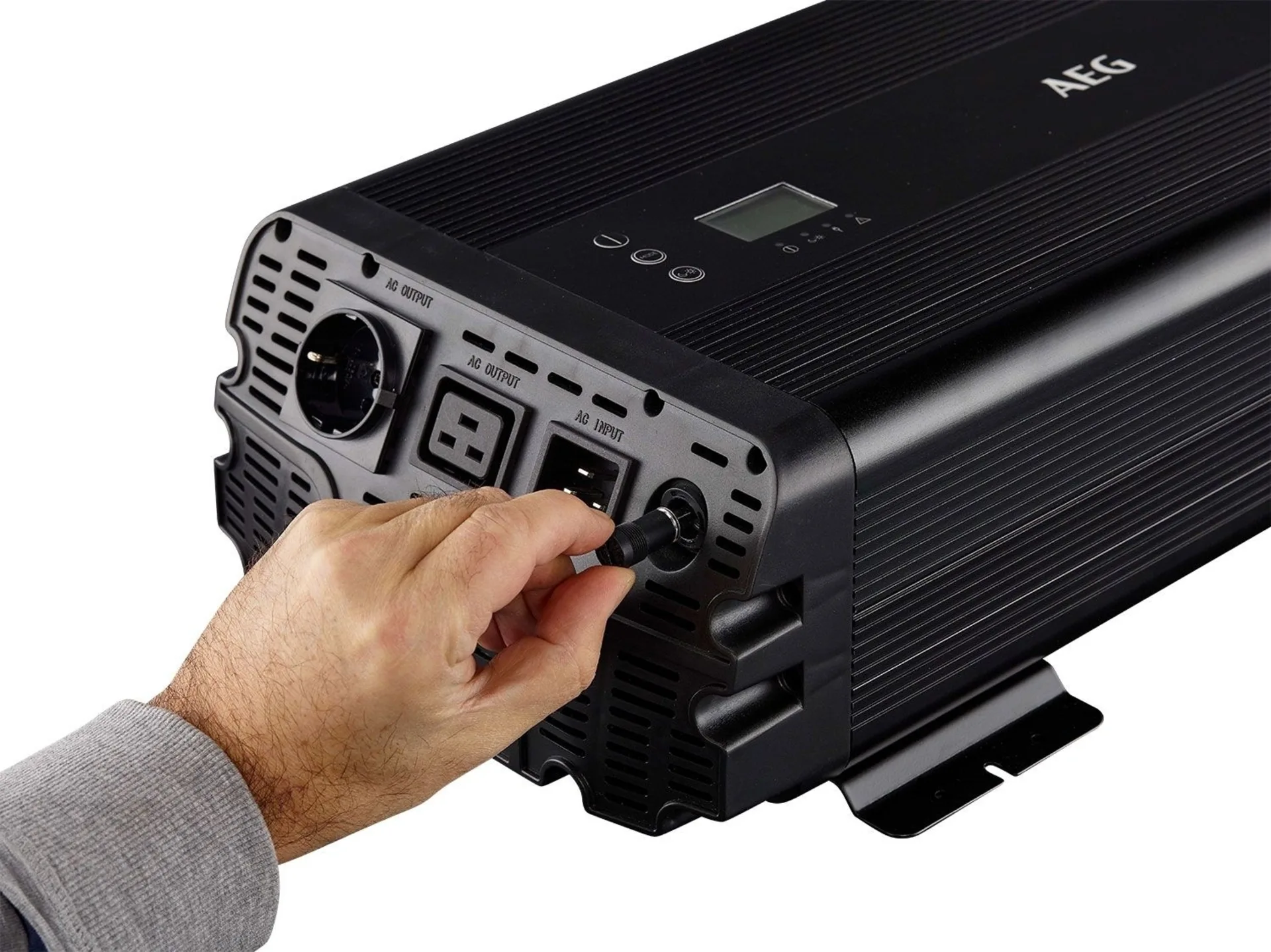 AEG Sinus convertisseur de tension 12 V à 220 V - 1 500 W