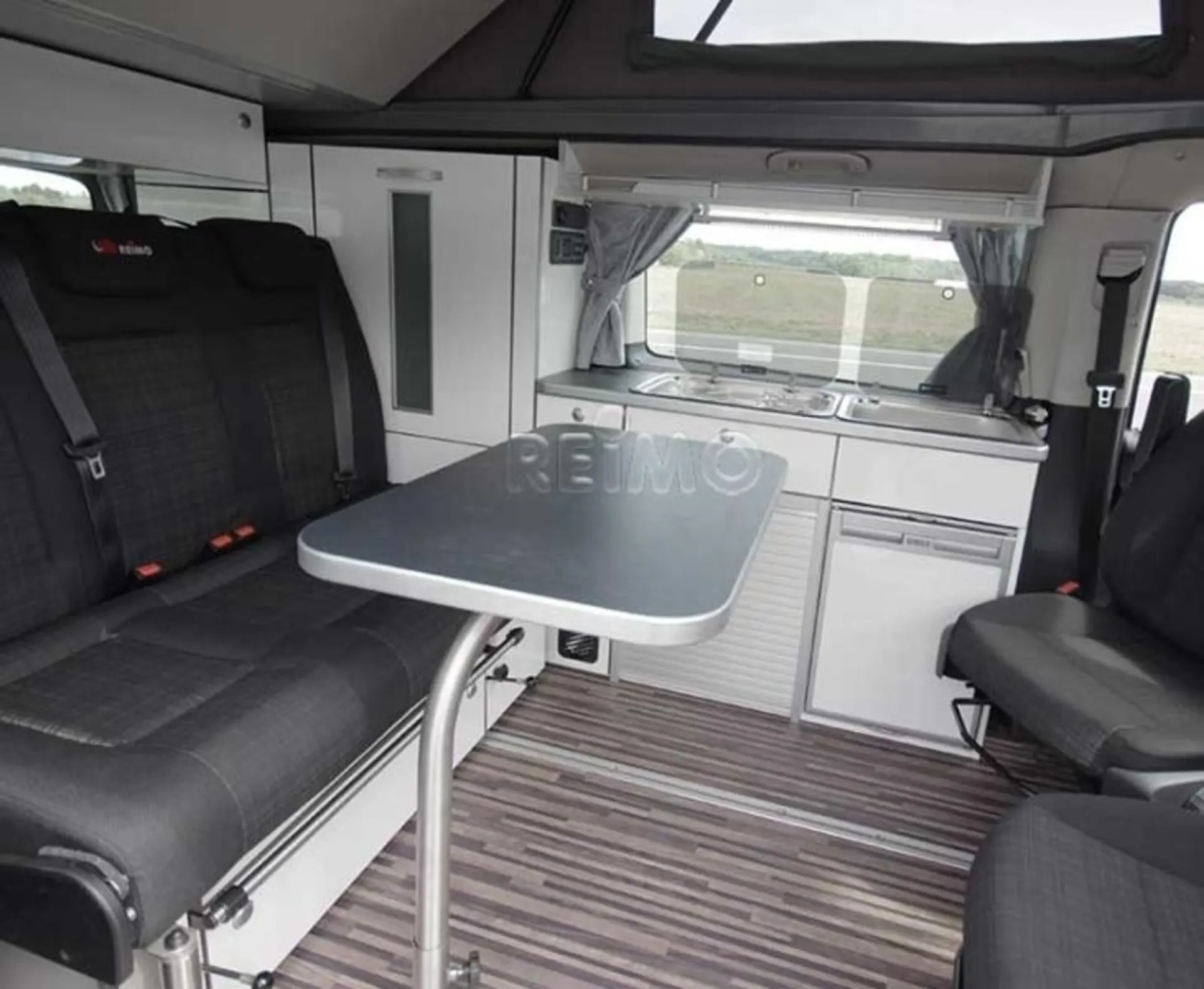 Multitisch mit ausklappbarem Gestell - 770 x 480 mm