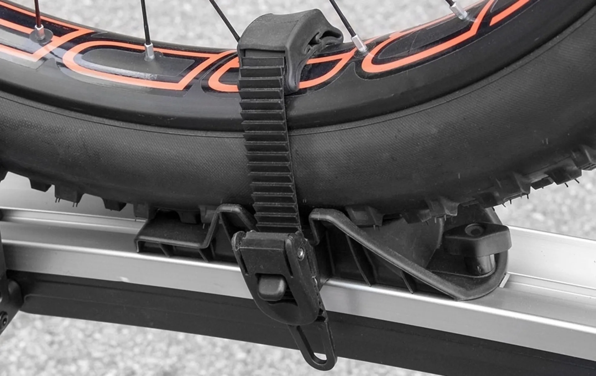 Eufab Radstopper für breite Reifen bis 3,25 Zoll