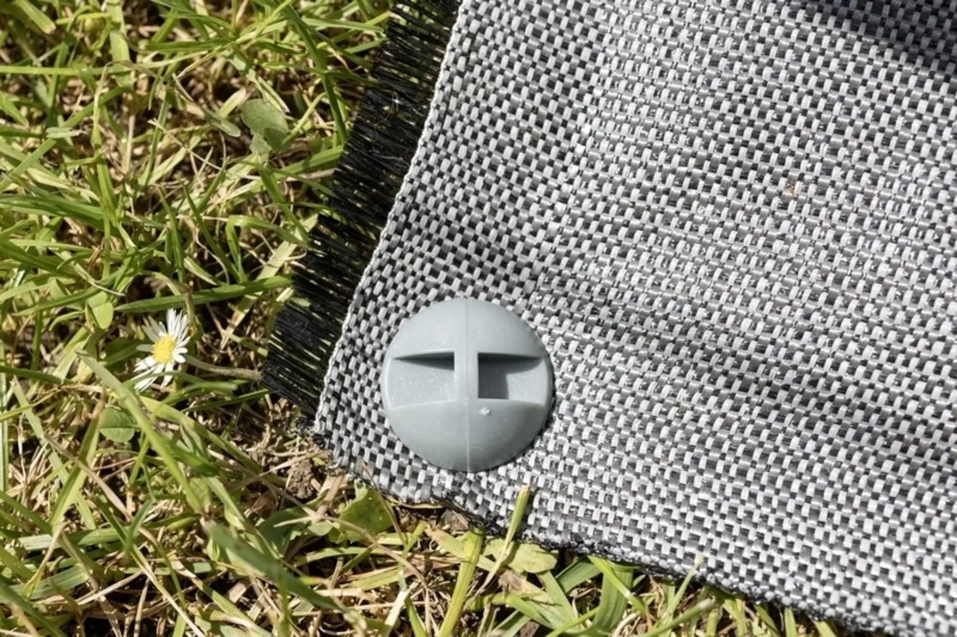 Clous de tarp en plastique - 6 pièces Clous de tarp en plastique - 6 pièces