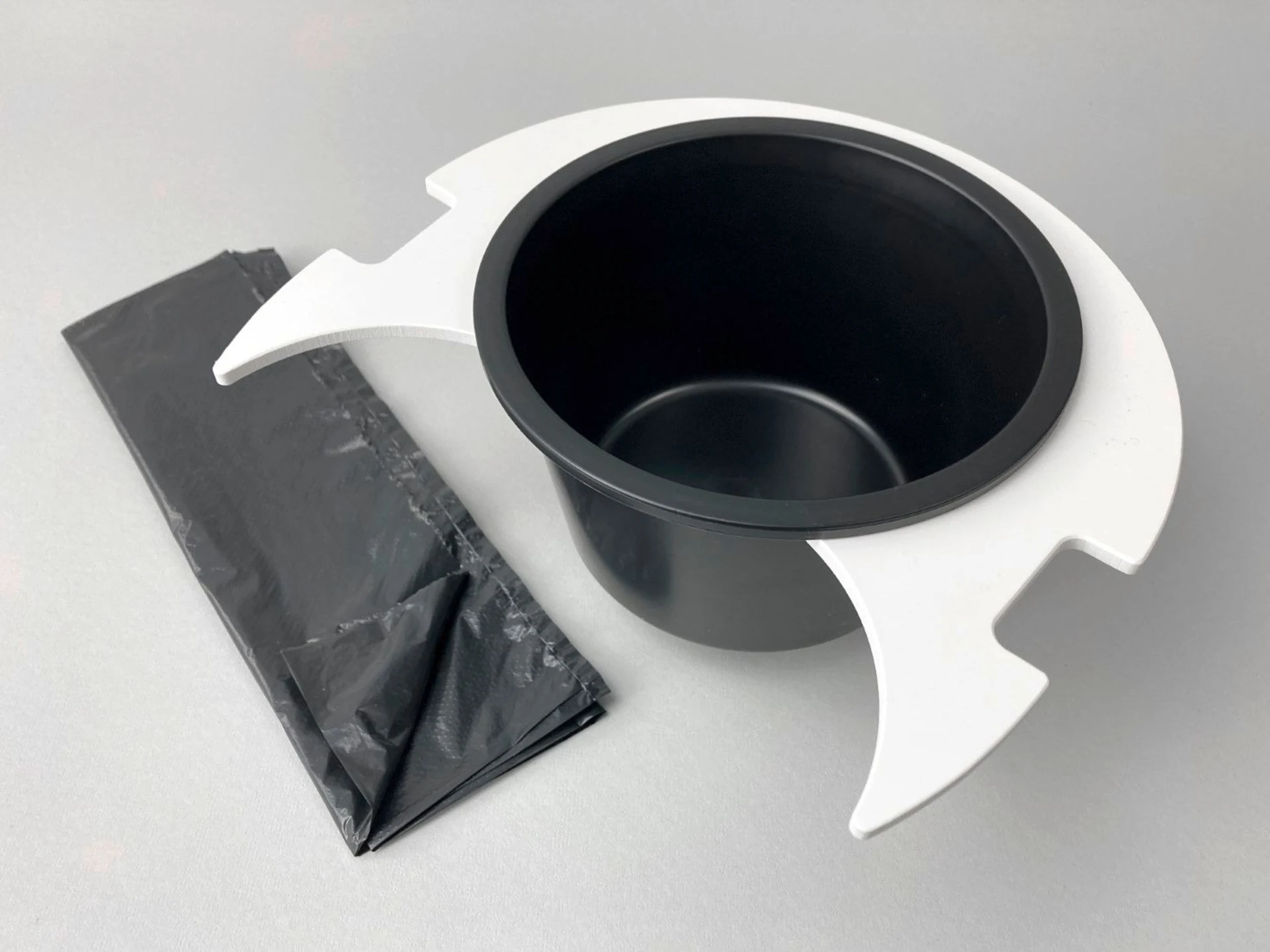 Kit d'insert pour toilettes à séparation Flexaport, compatible avec les modèles Dometic D 972 / 976, en PVC blanc, avec 50 sachets anti-odeurs, y compris un soudeur de film de 15 cm Kit d'insert pour toilettes à séparation Flexaport, compatible avec les modèles Dometic D 972 / 976, en PVC blanc, avec 50 sachets anti-odeurs, y compris un soudeur de film de 15 cm