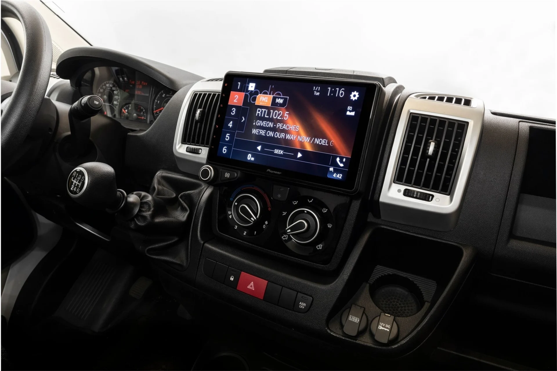 Pioneer Ducato 7 AVIC-Z1000DAB-C Navigationssystem - Headup Ready