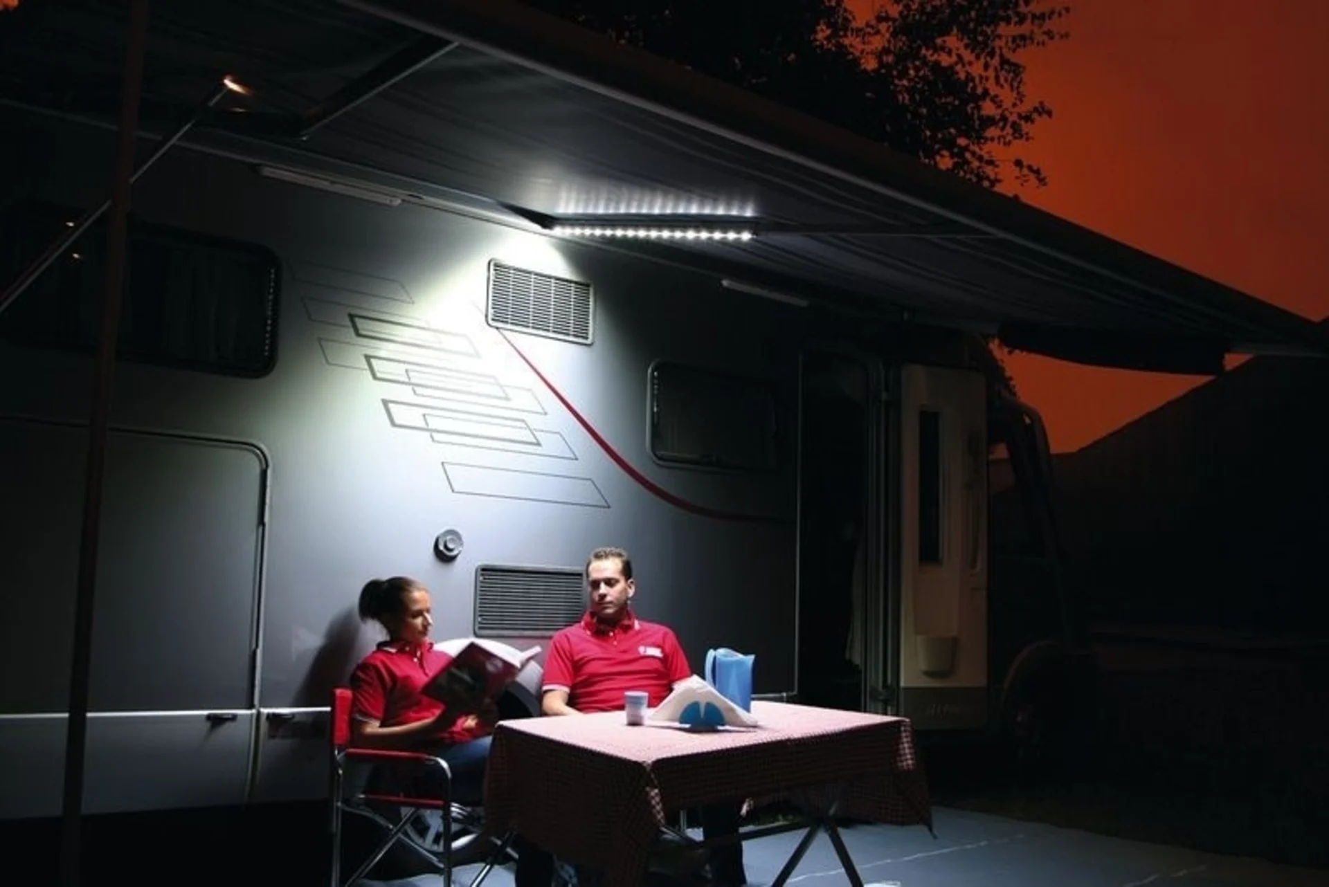 LED Spannstange für Fiamma Markisen F45 und F65