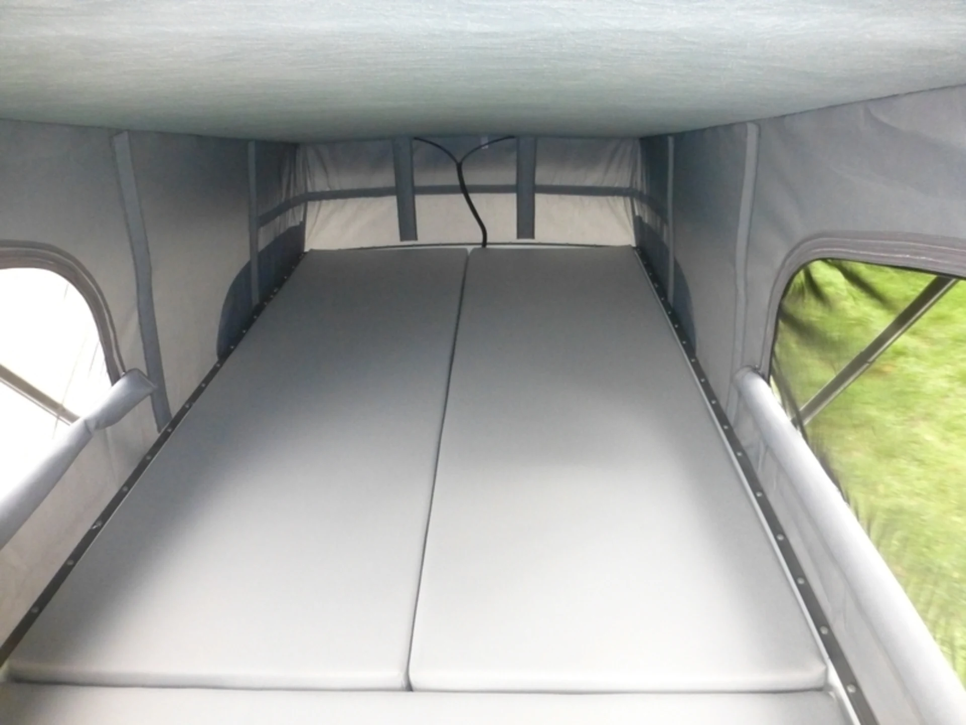 Schlafdach VW Crafter ab Bj. 2017 - H3 Fahrzeughöhe 262 cm Schlafdach VW Crafter ab Bj. 2017 - H3 Fahrzeughöhe 262 cm