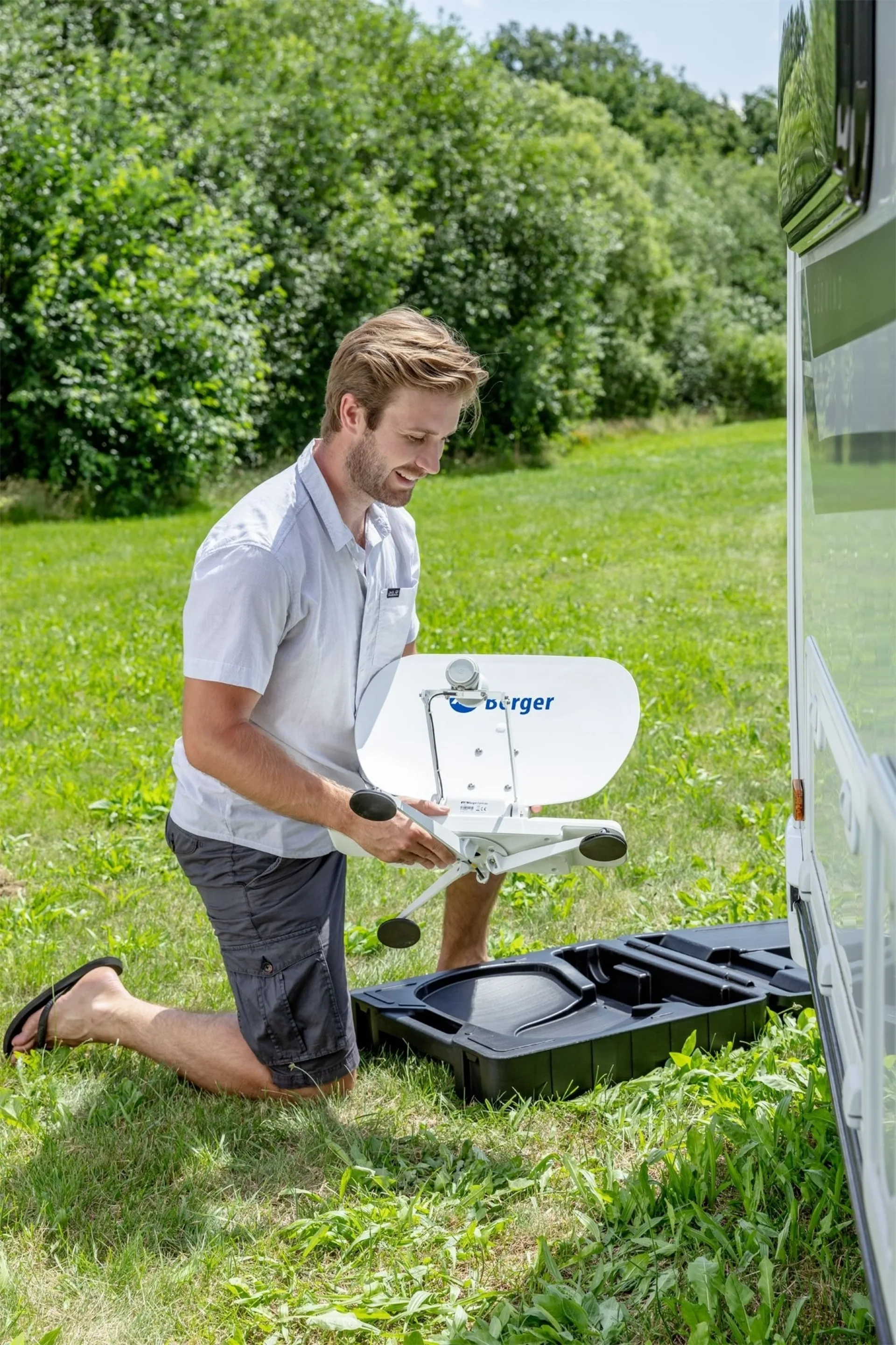 Berger Pathfinder faltbare vollautomatische Triple-Sat-Anlage