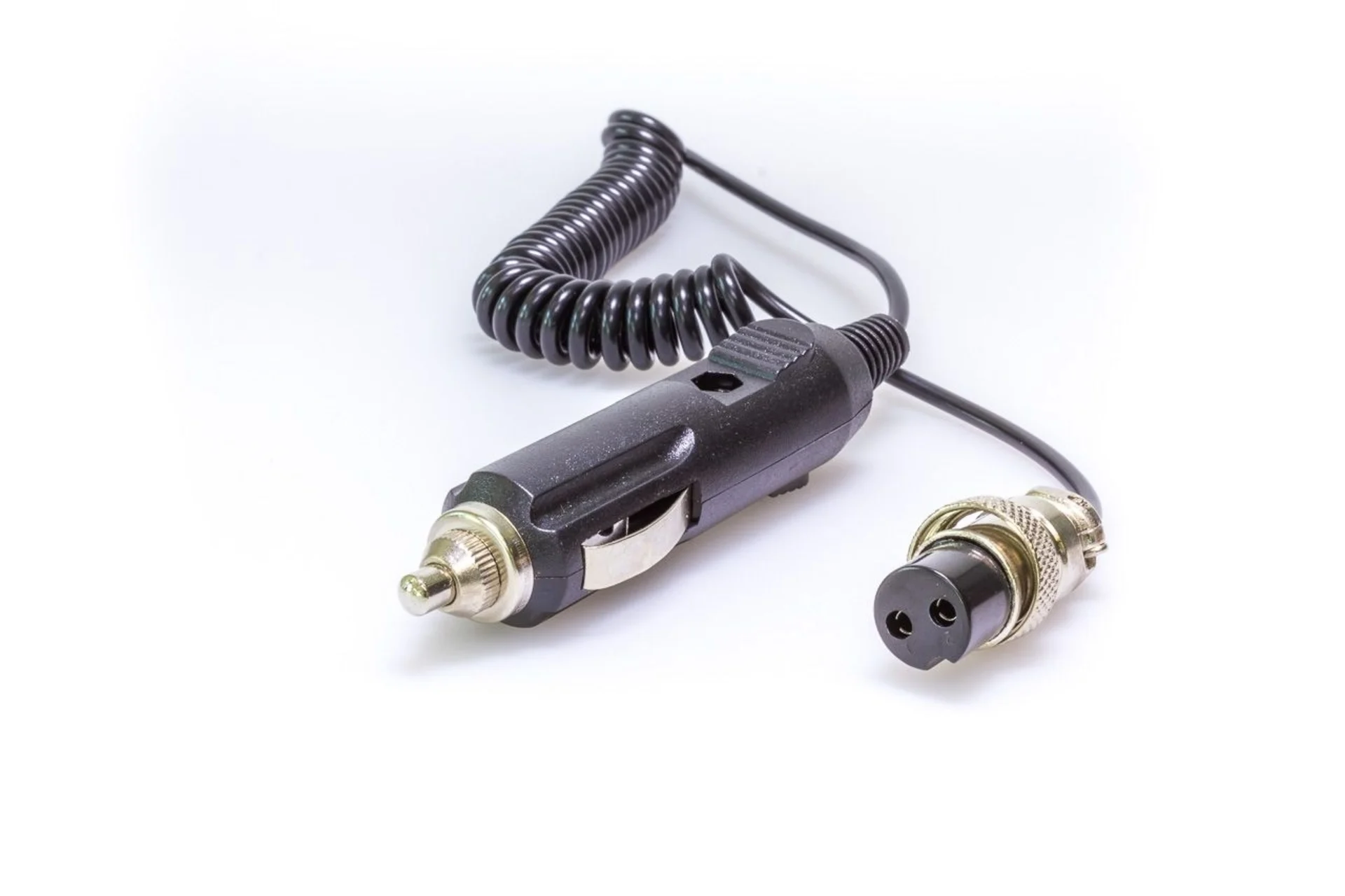 ME Auto - Zigarettenstecker männlich zu AIOES
