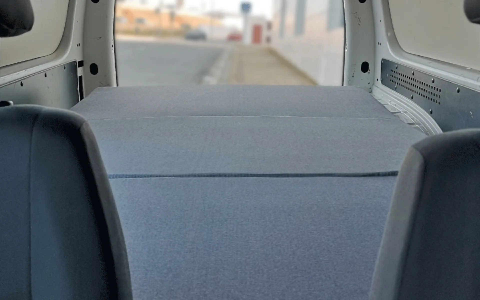 Matelas pour le coffre, compatible avec différents modèles de voiture, avec mousse viscoélastique