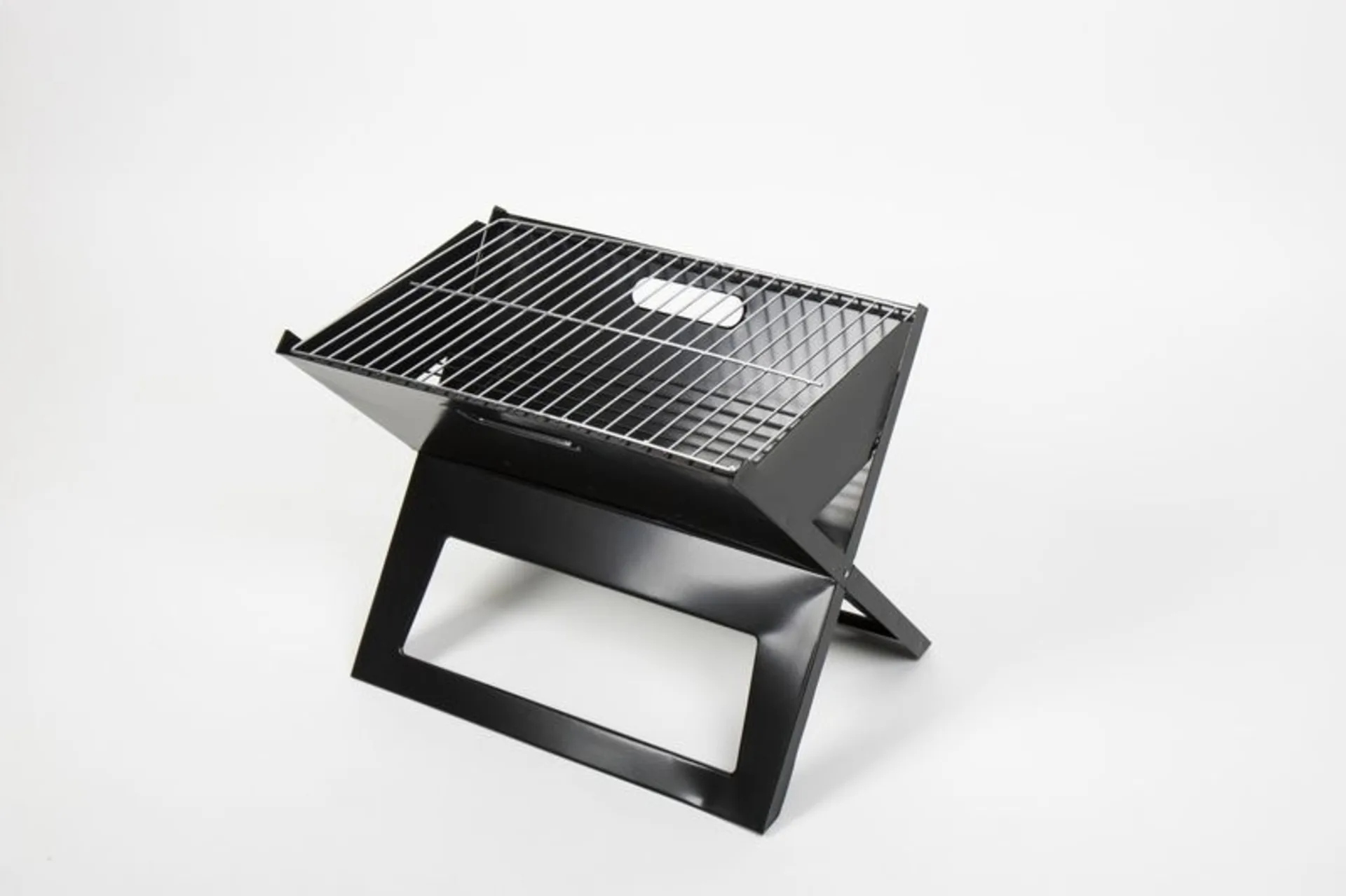 Faltbarer Camp Holzkohlegrill aus Stahl, 42x27 cm, schwarz