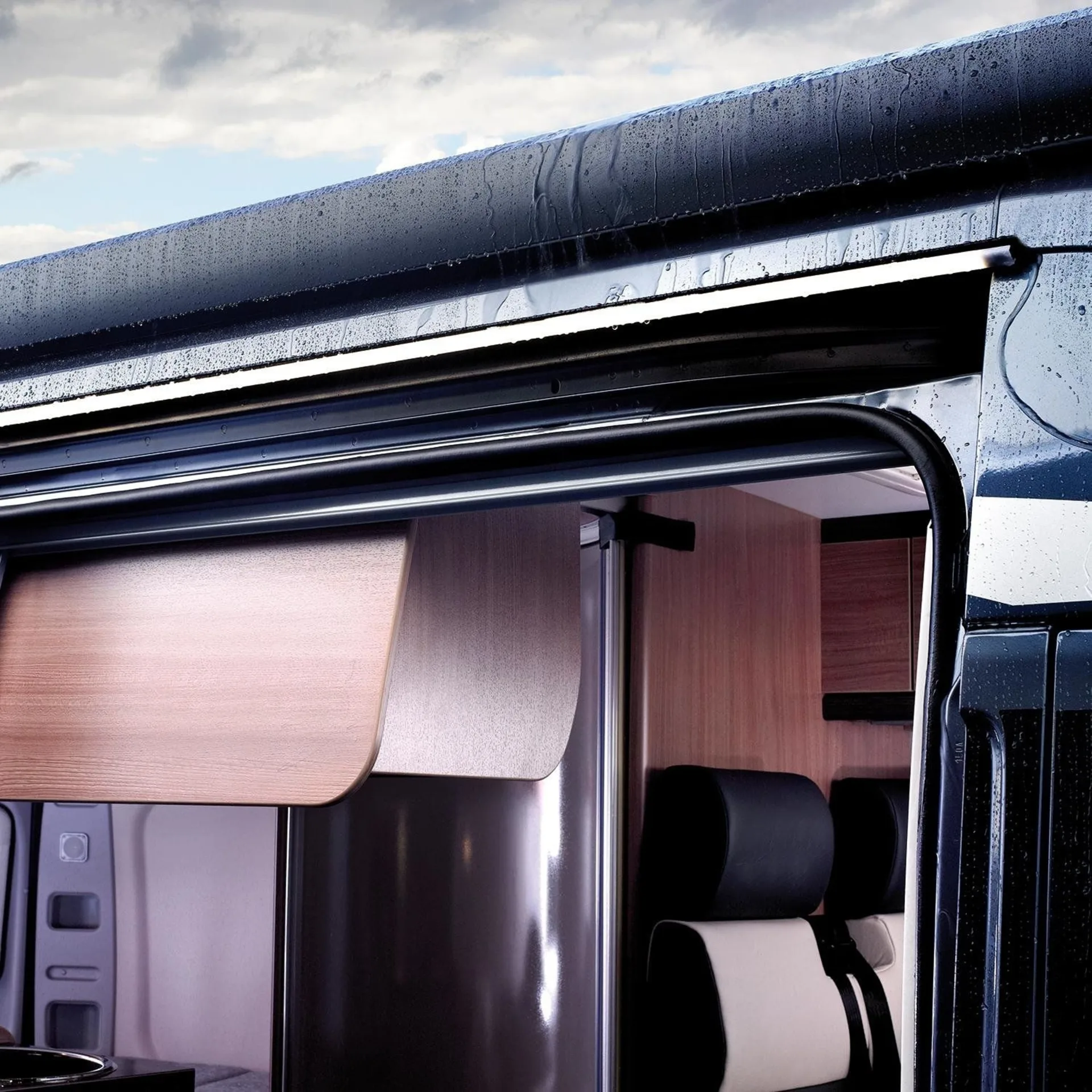 Gouttière à LED Dometic RainTec RT 100