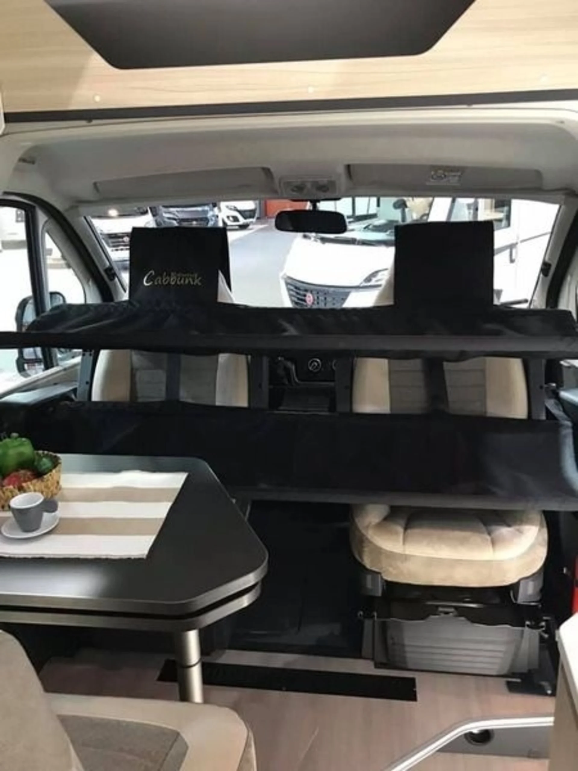 Système de lit double Cabbunk pour tous les véhicules avec sièges triples, kit de montage inclus