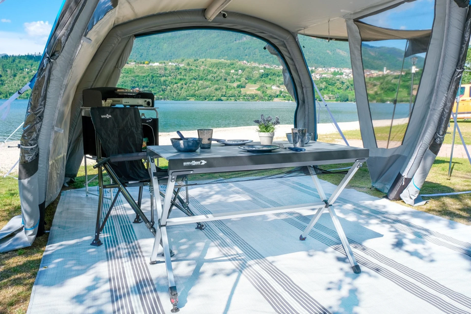 Brunner Axia 4 Titanium Table de camping 122 x 76 cm