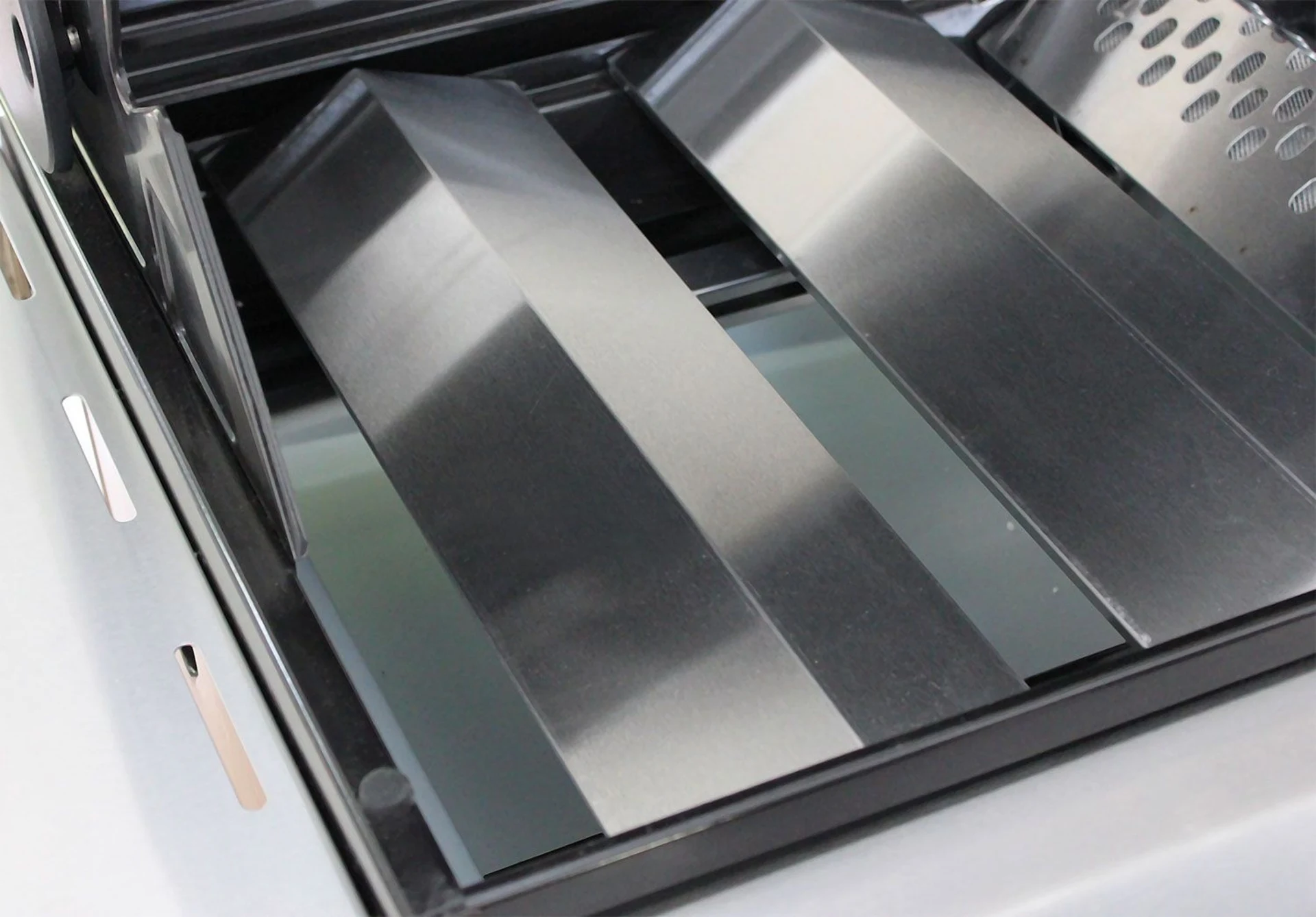 Enders Kansas Pro 4 SIK Profi Turbo Gasgrill 50 mb