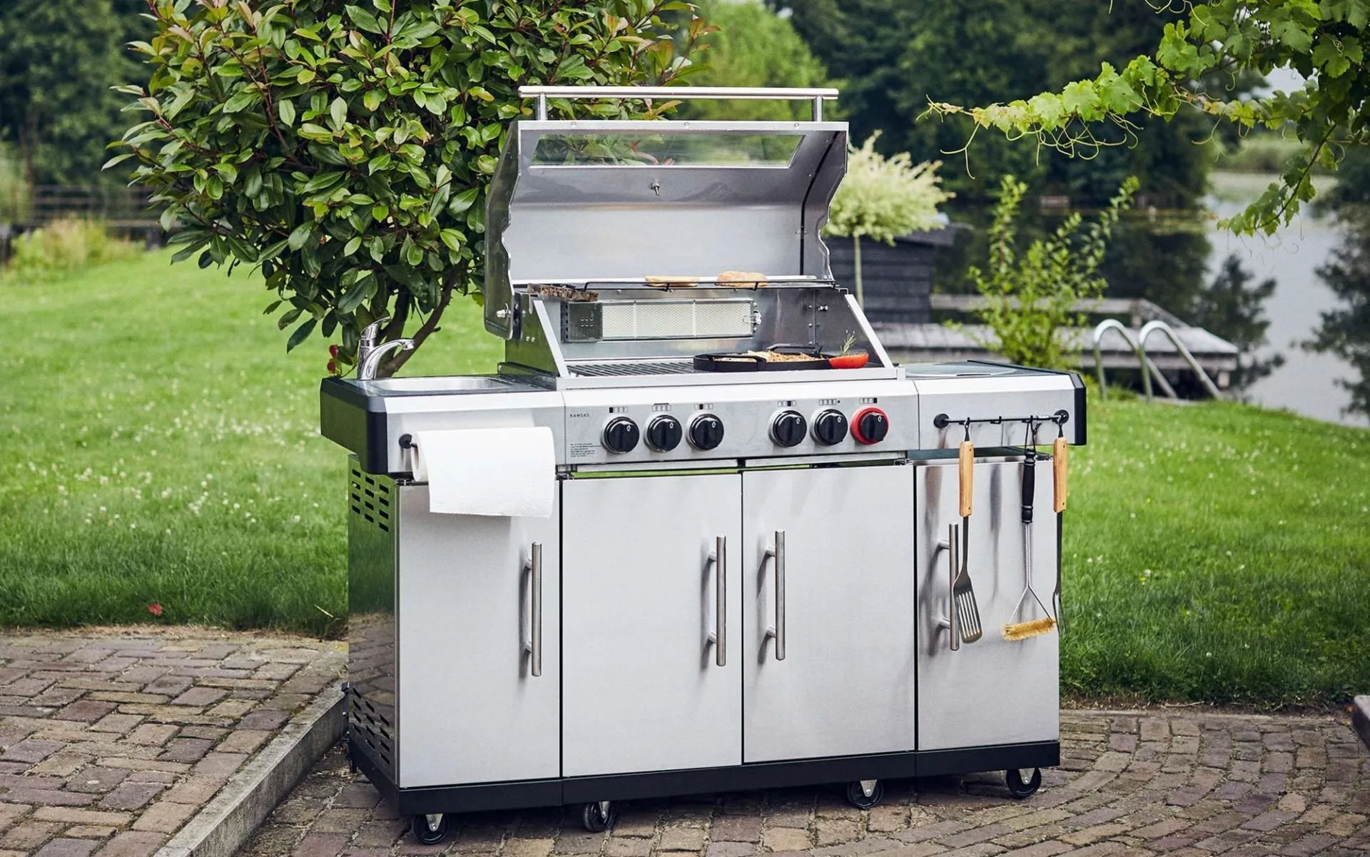 Enders Kansas Pro 4 SIK Profi Turbo Gasgrill 50 mbar
