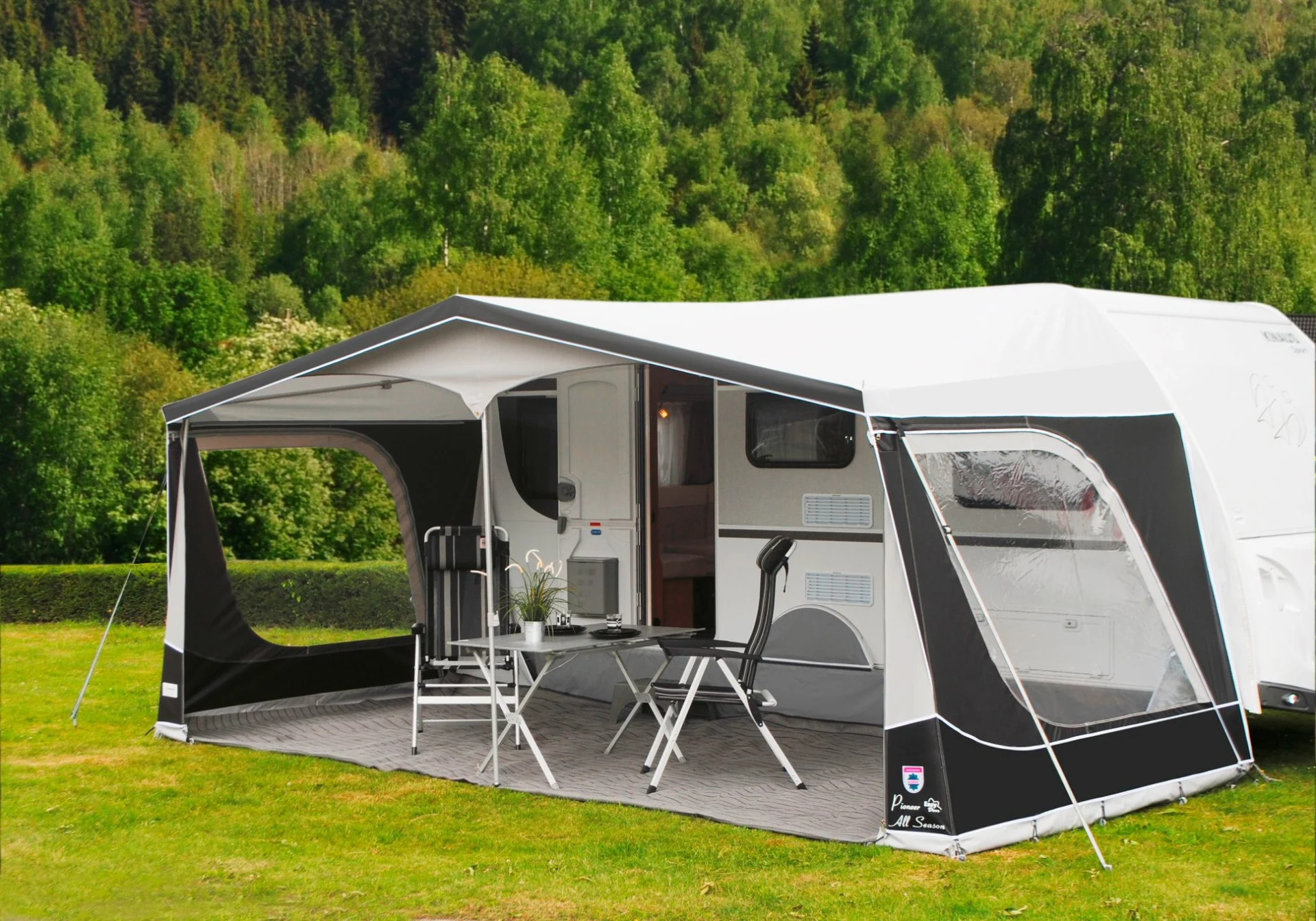 Walker Pioneer 240 All Season Vorzelt mit Stahlgestänge Größe 810 Umlaufmaß 796 - 825 cm