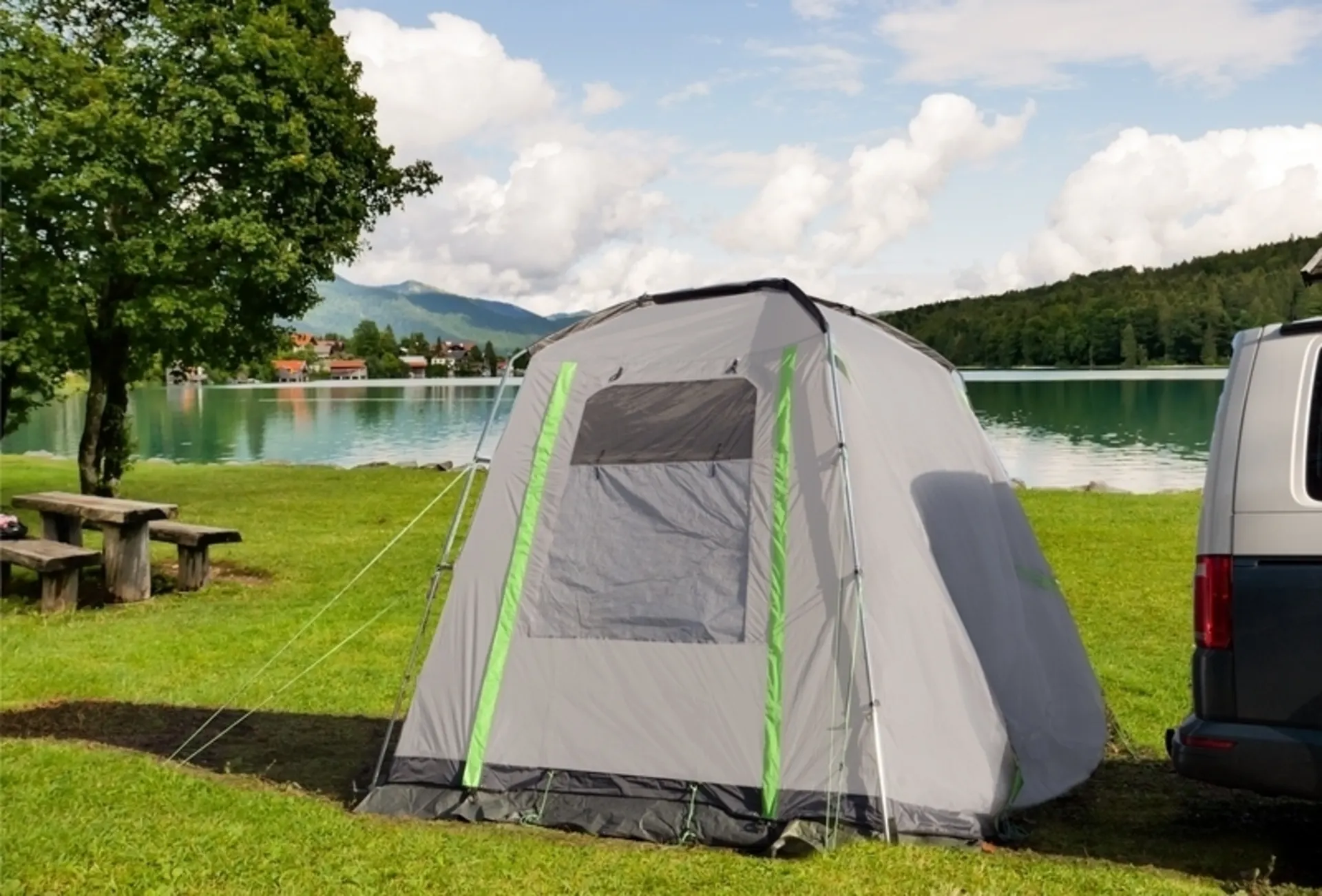 Tente arrière universelle pour mini-campeurs et vans - UniVan II Tente arrière universelle pour mini-campeurs et vans - UniVan II