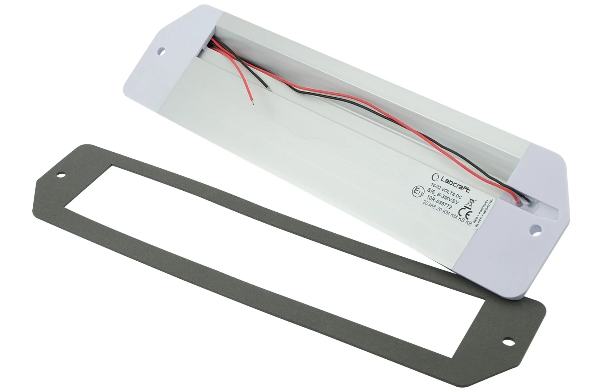 LED-Aussenleuchte Scenelite SI6 12/24 V weiss 310 x 82 x 38 mm, IP67, 1872 lm, weisses Gehäuse LED-Aussenleuchte Scenelite SI6 12/24 V weiss 310 x 82 x 38 mm, IP67, 1872 lm, weisses Gehäuse