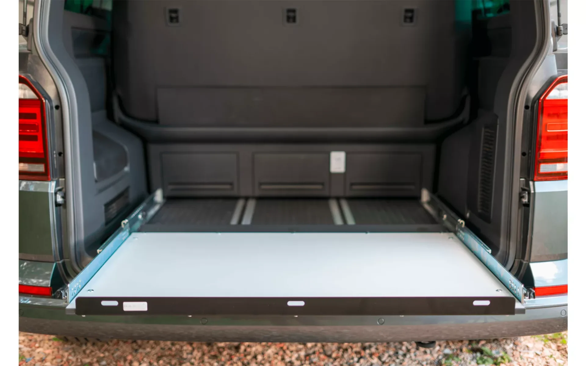 BusBoxx heckBOXX flex VW T5 / T6 / T6.1 Multivan / Beach Module d'extraction arrière Profondeur d'extraction 650 mm