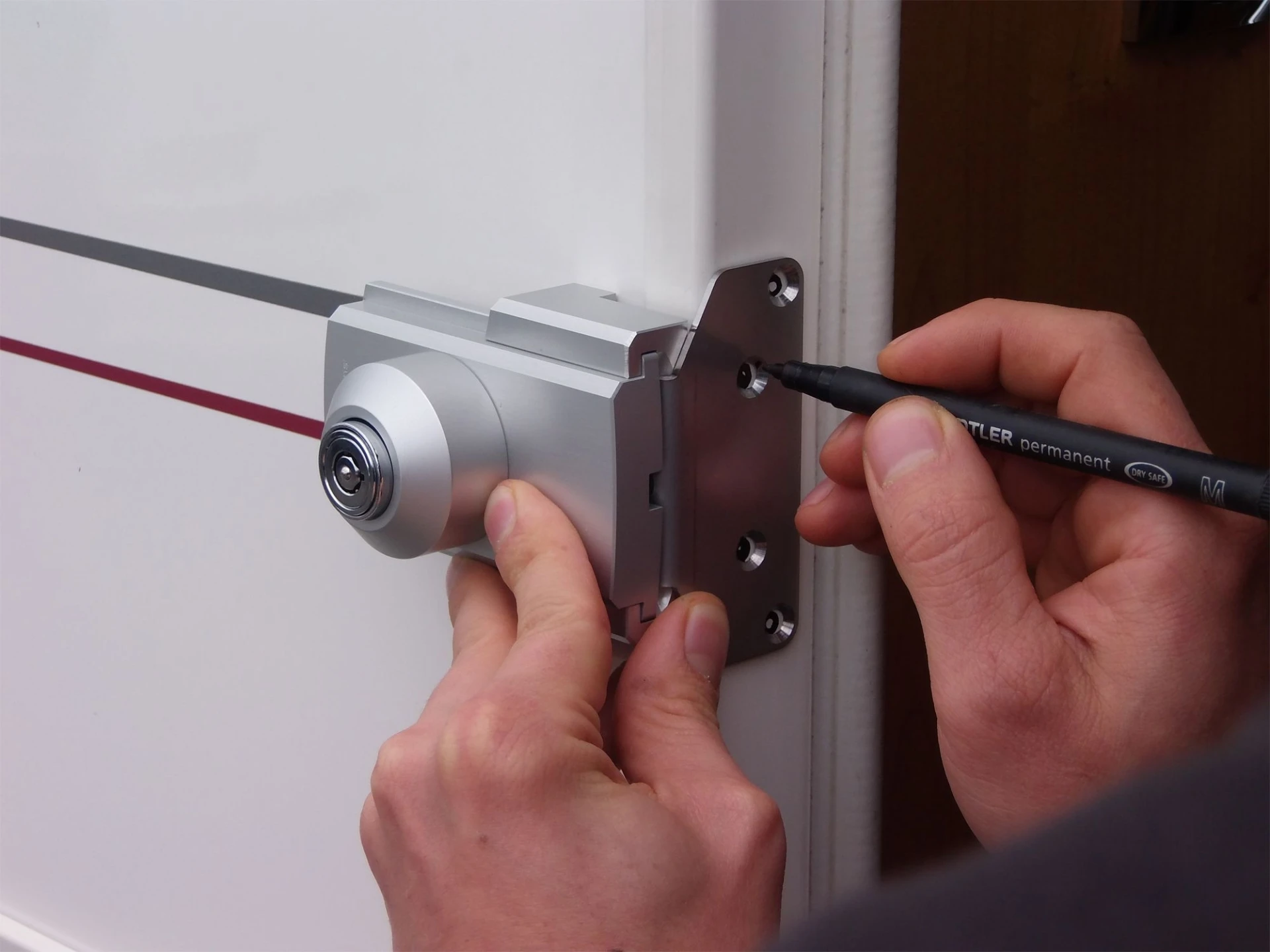 IMC-Créations Serrure universelle de porte de camping-car 1 pièce