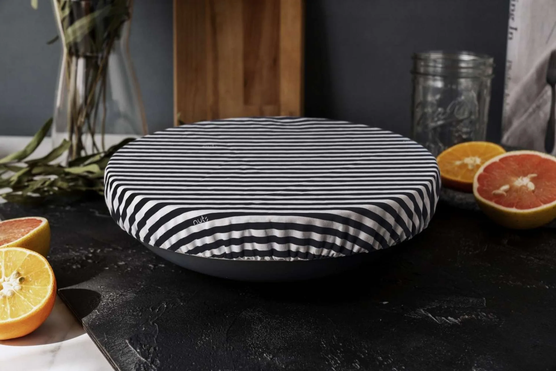 Nuts Innovations Schüsselabdeckung Textil XL schwarz/weiß