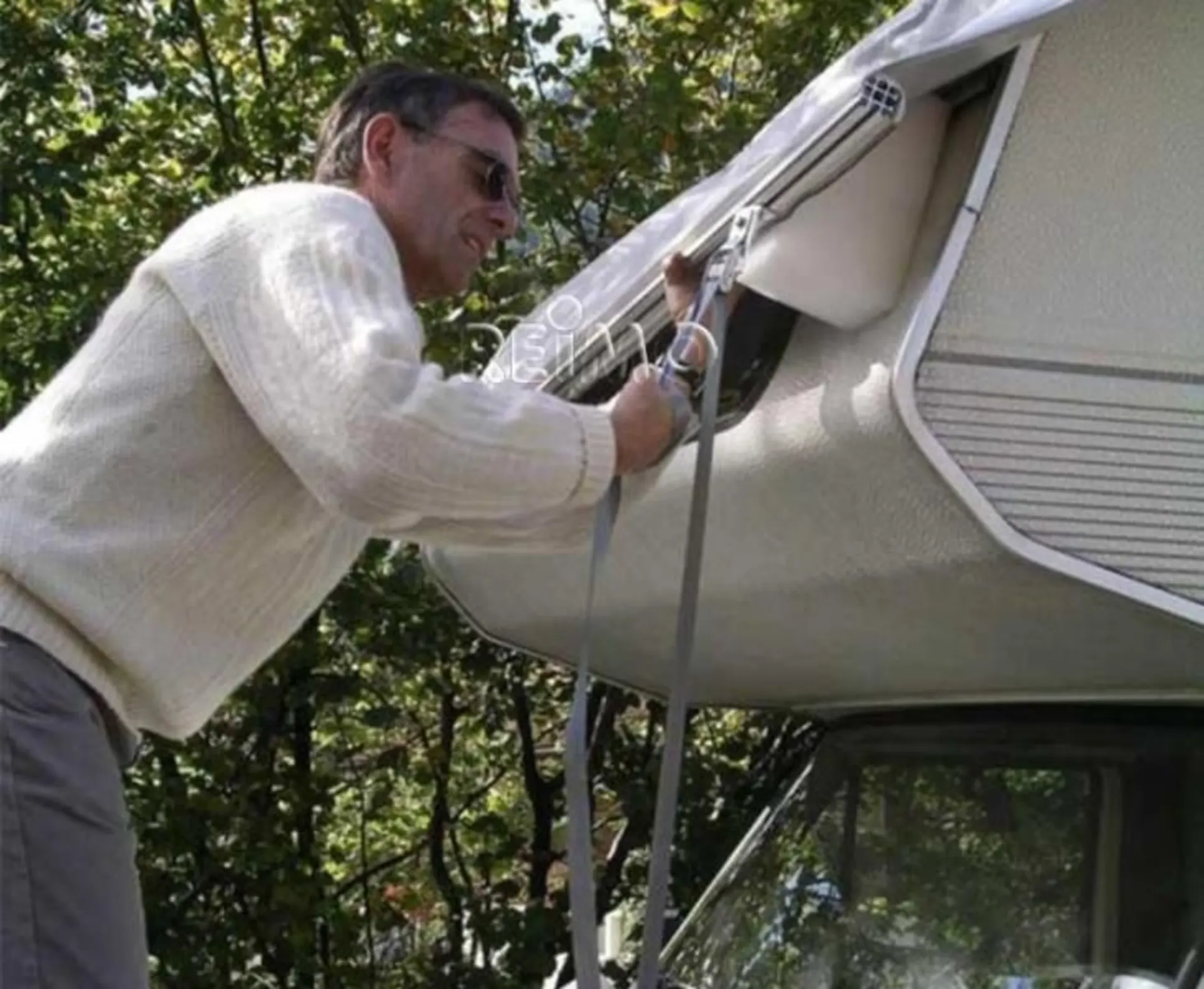 VANprotect Caravan Schutzdach für 766-805cm Länge