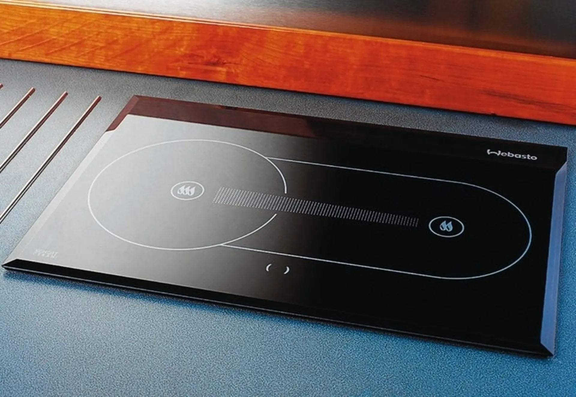 Diesel-Kochfeld für Reisemobile mit Glaskeramik-Oberfläche und Webasto Diesel Cooker X 100, 12V