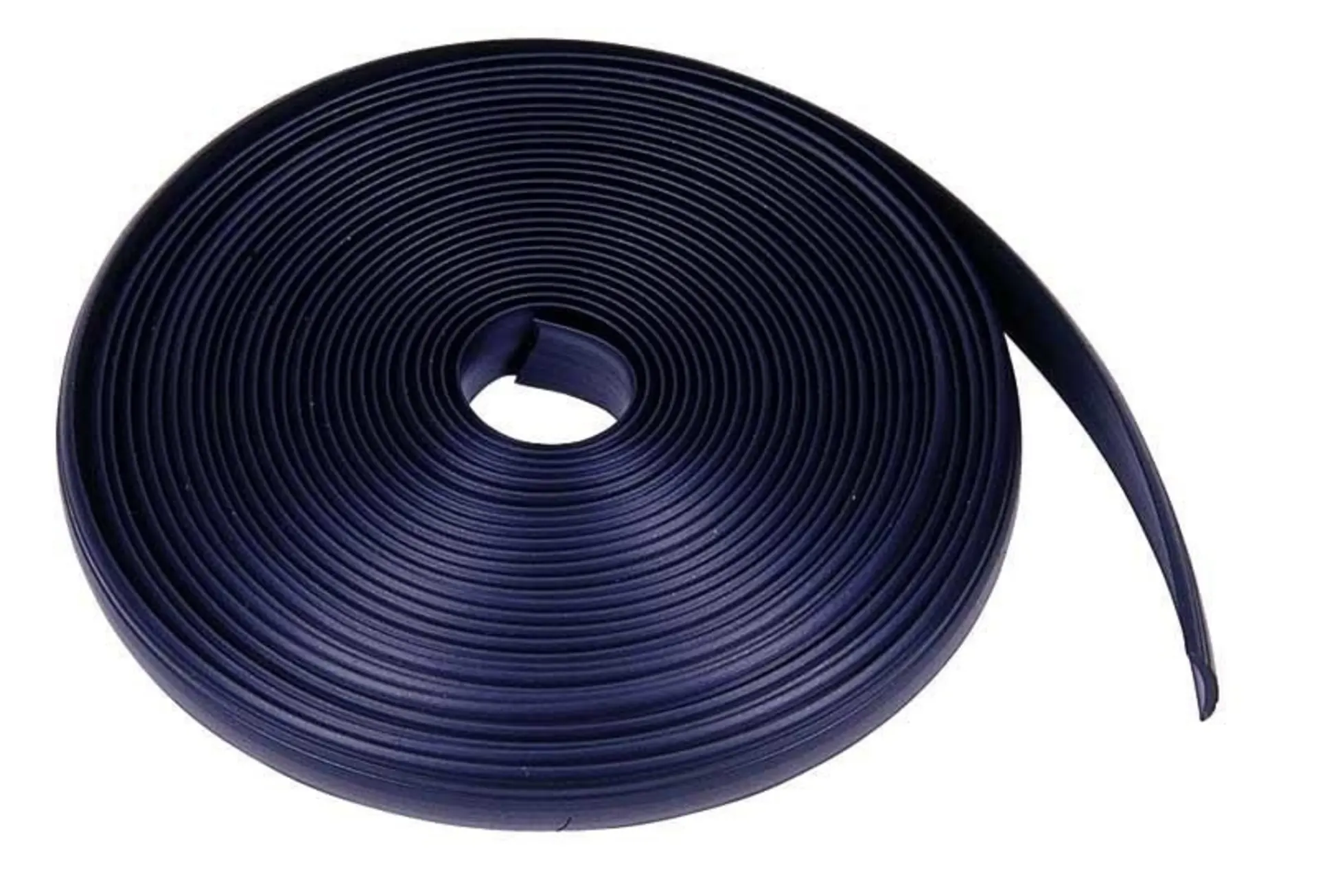 Schwarzes Abdeckprofil für Kederschiene mit 12 mm Schraubkanal