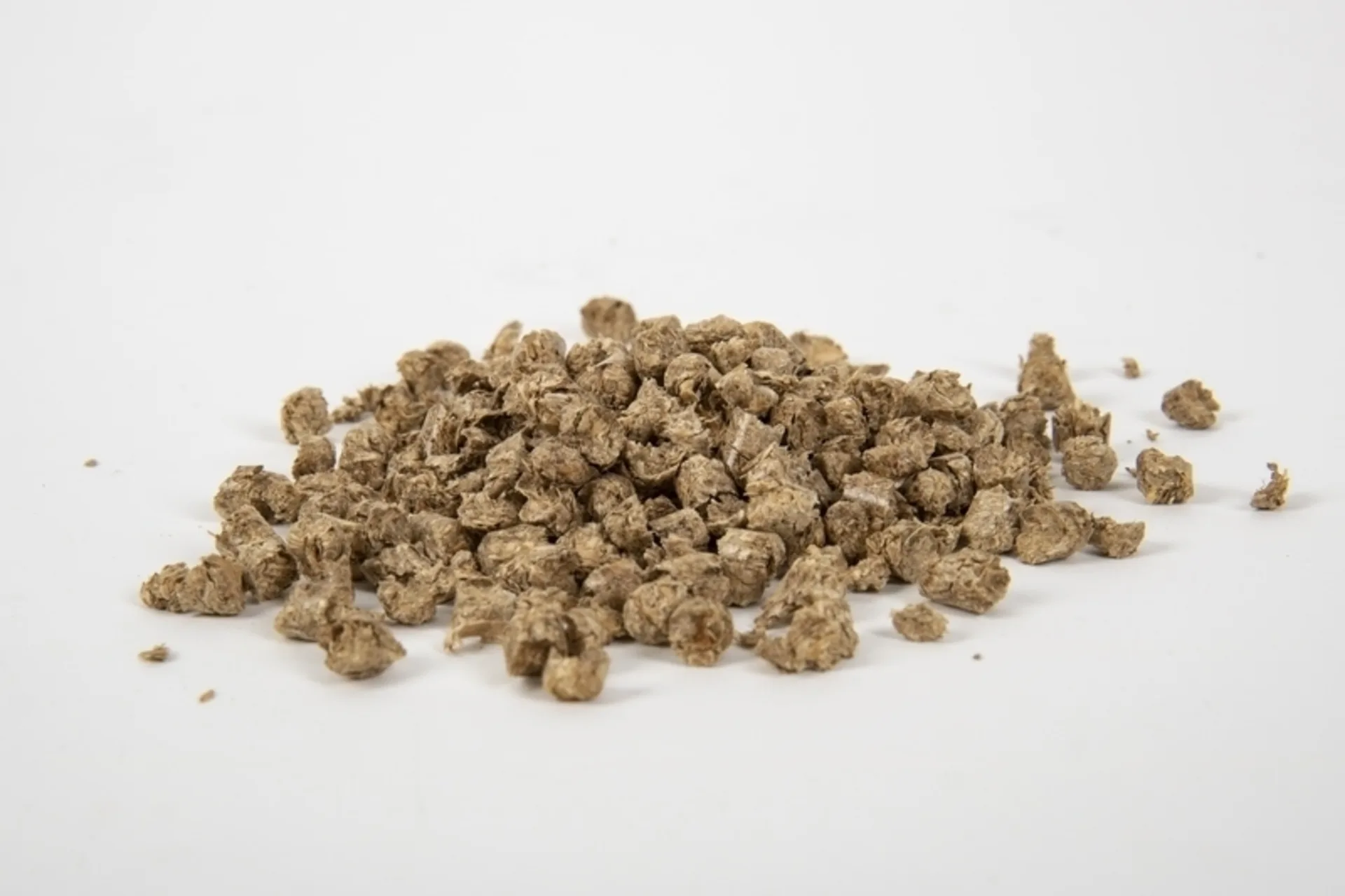 Litière de miscanthus pour les toilettes à compost, les toilettes sèches, les toilettes à seau et les toilettes pliantes, 3.5kg Litière de miscanthus pour les toilettes à compost, les toilettes sèches, les toilettes à seau et les toilettes pliantes, 3.5kg
