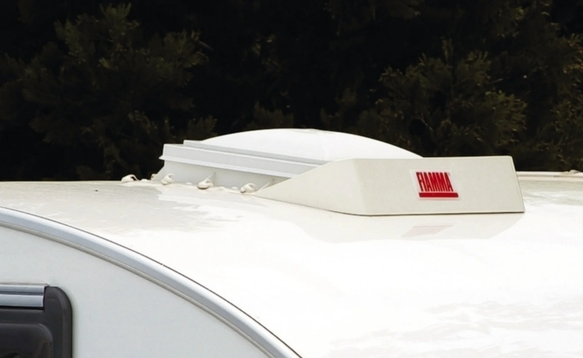 Fiamma Spoiler 40 für Dachhauben bis 40 cm