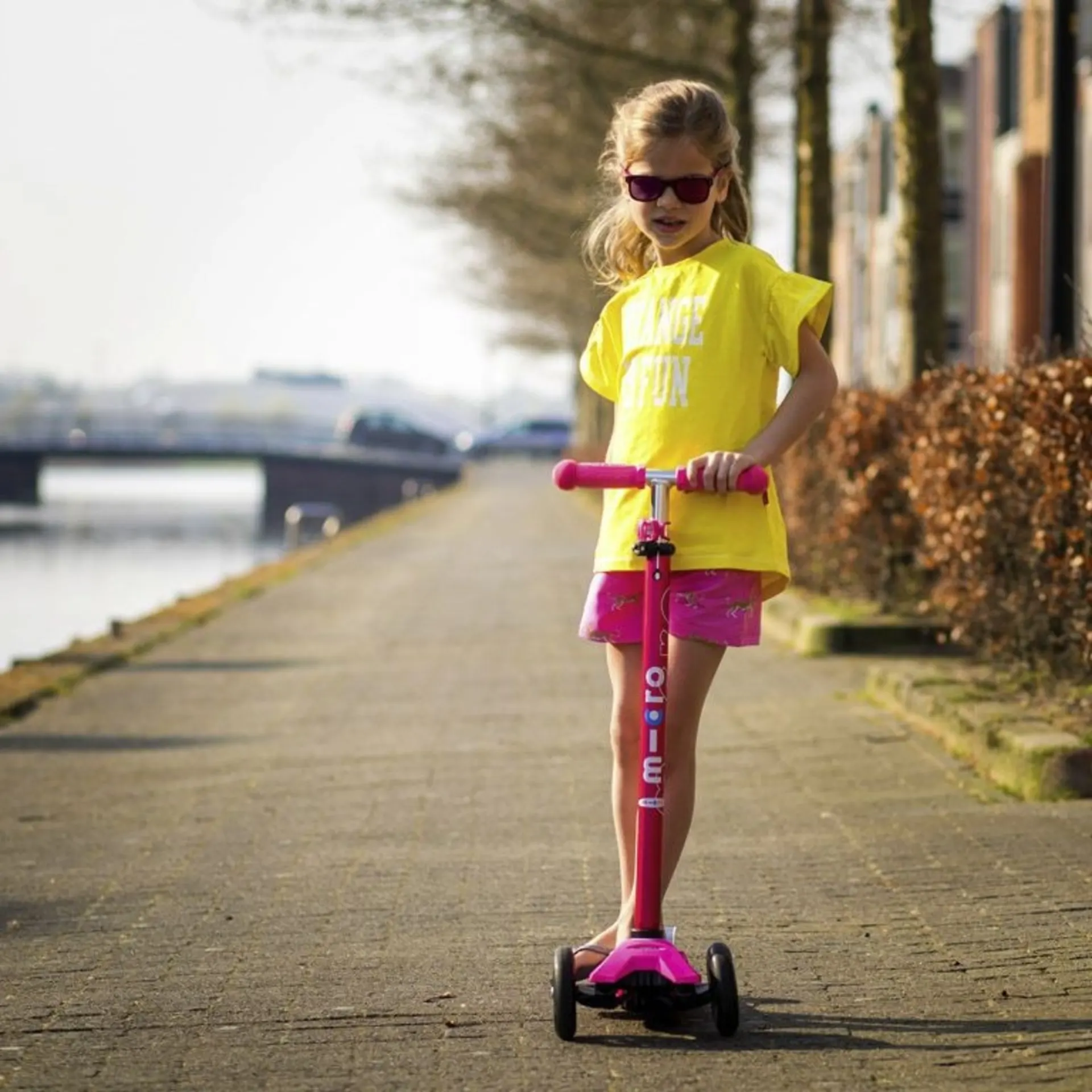 Micro Maxi Deluxe Kinder Kickboard Pink
