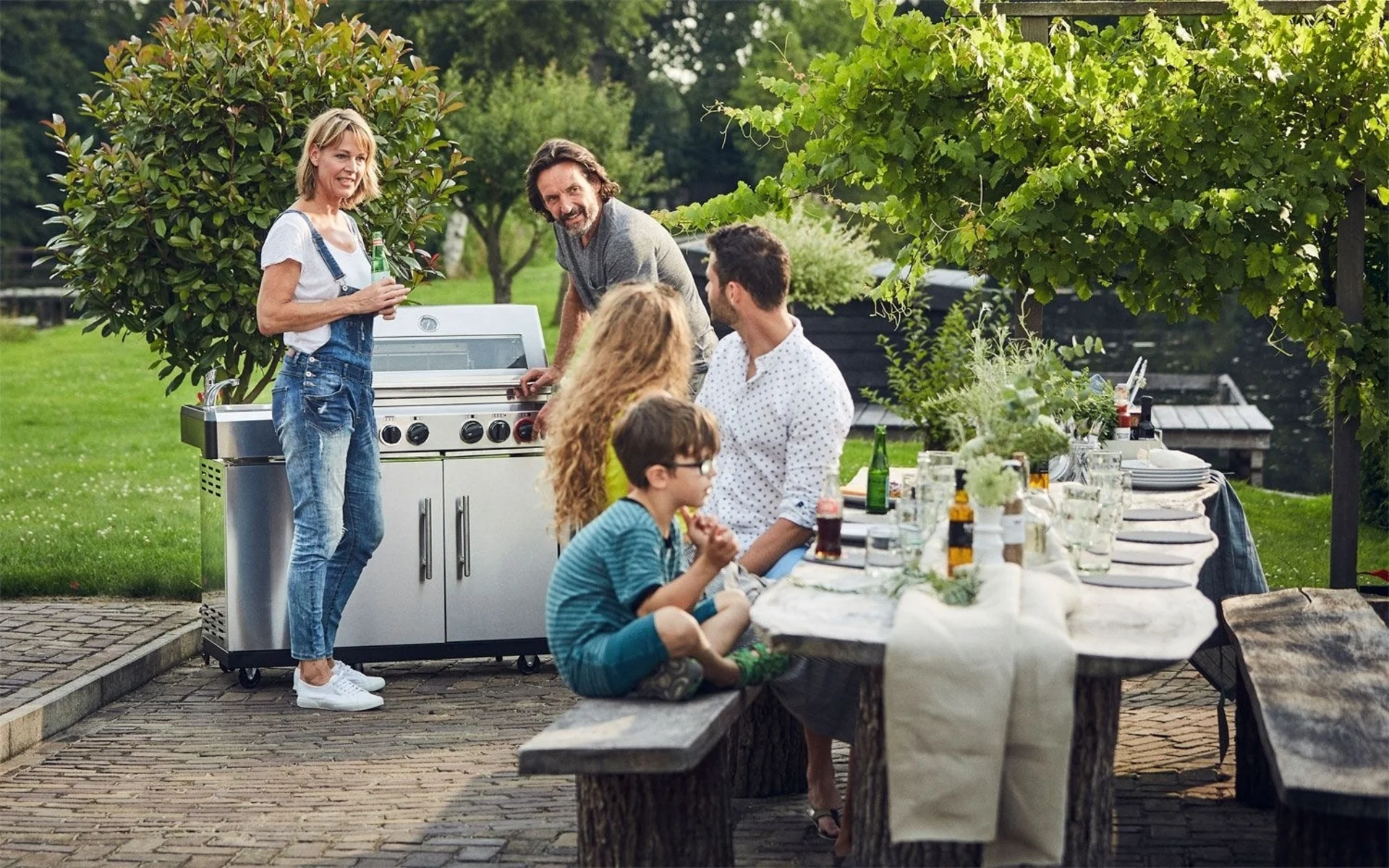 Enders Kansas Pro 4 SIK Profi Turbo Gasgrill 50 mb