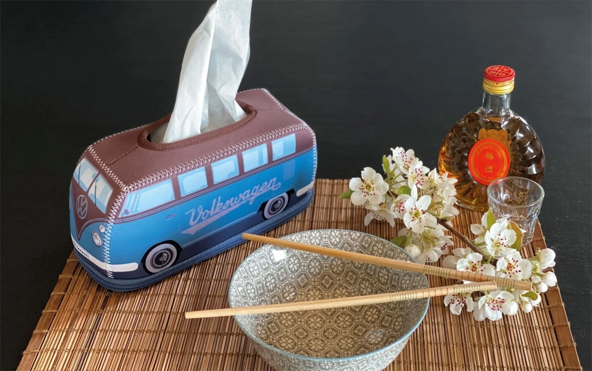 VW Collection T1 Bus 3D Neopren Kosmetikspender petrol / braun