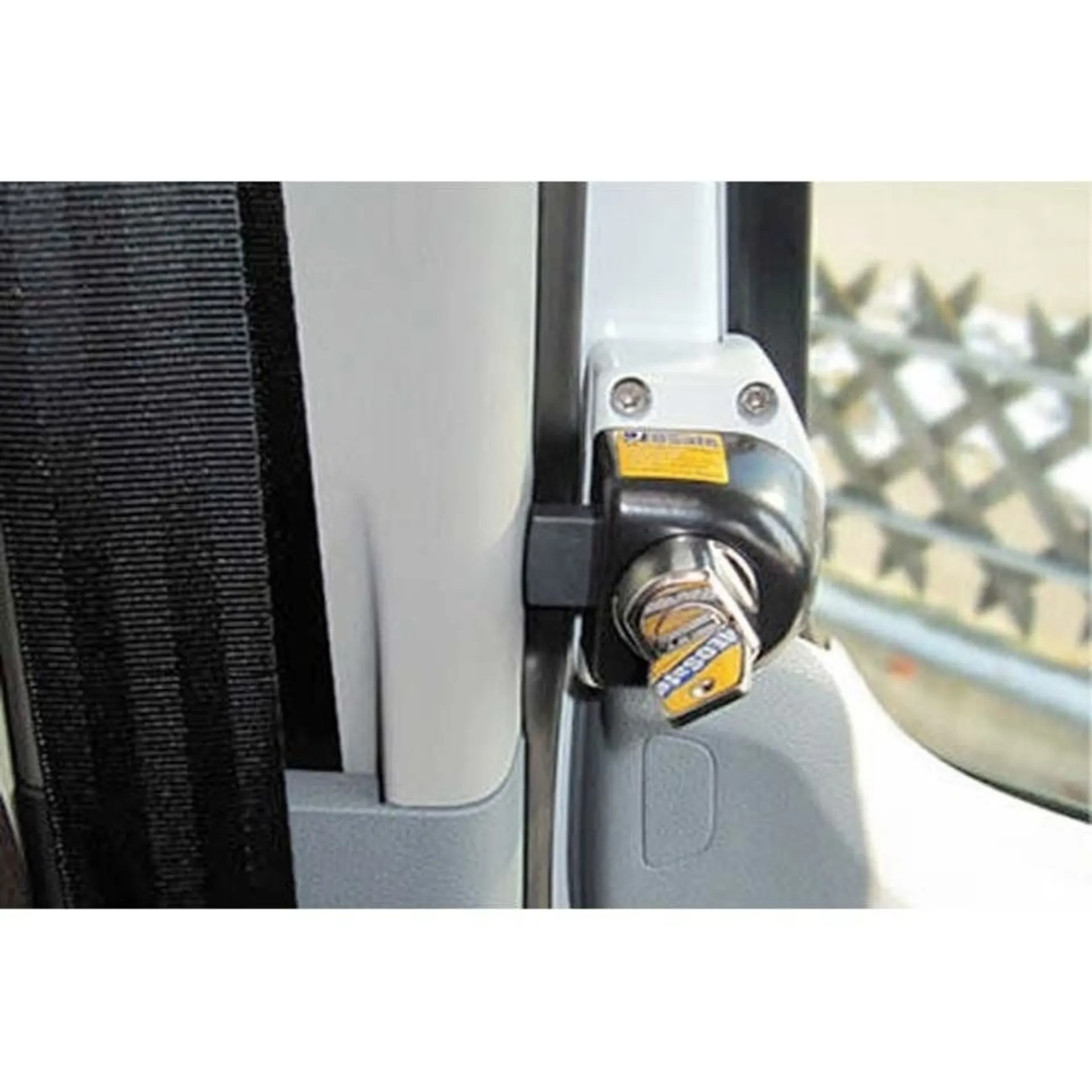 HEOSafe Riegelschloss für Fahrerhaustüren: Ford Transit. Baujahr 2013-2019