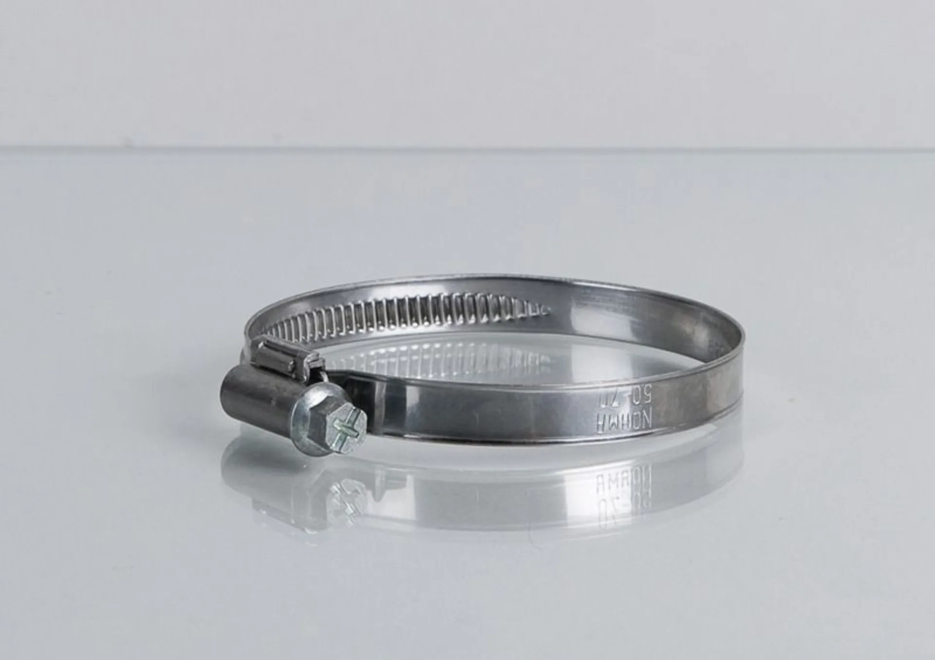 Collier de serrage pour tuyau d'air froid 50-70mm pour la fixation de l'appareil