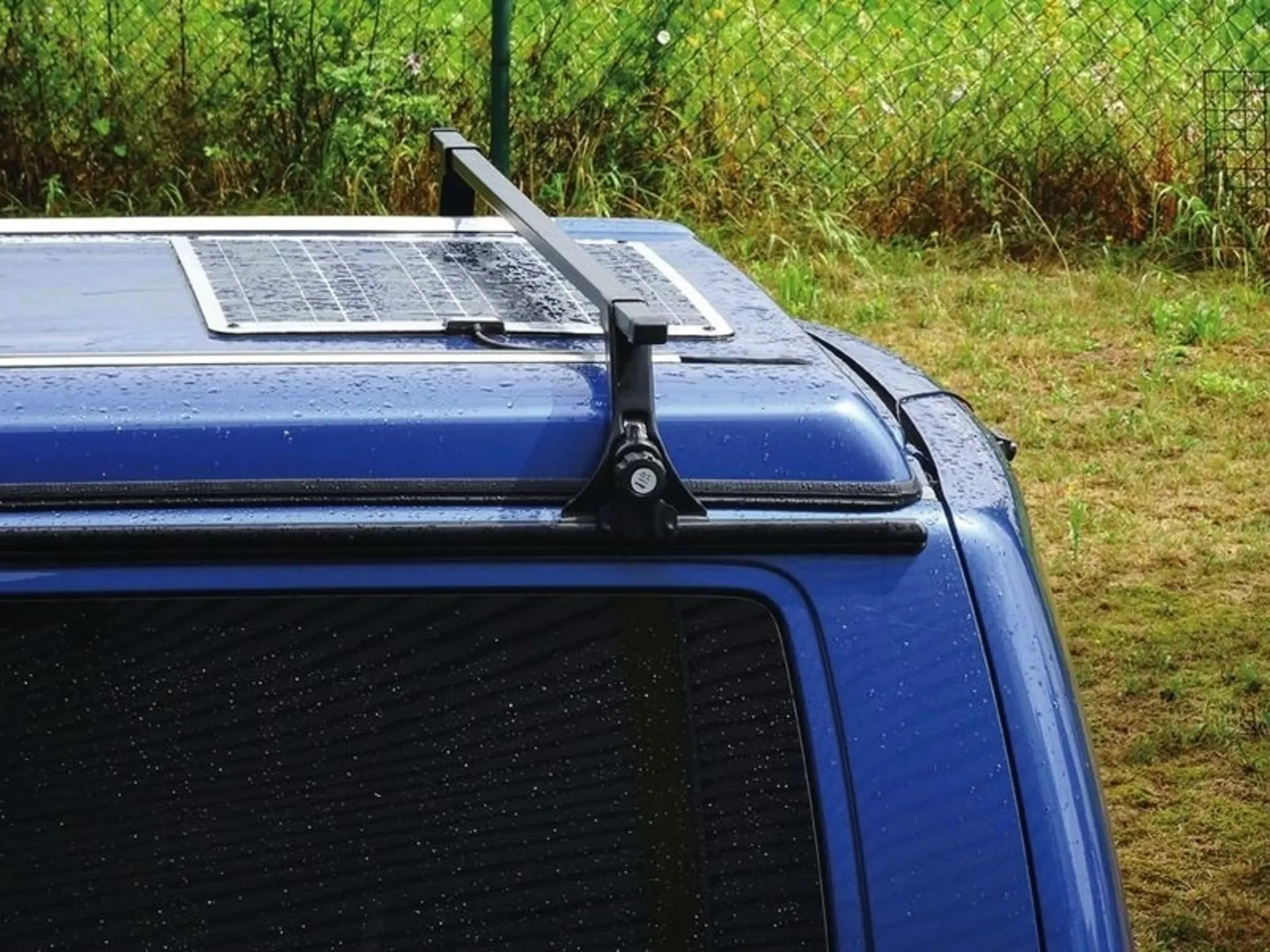 VW Dachträger für Kastenwagen mit Stützfuss und Dachreling