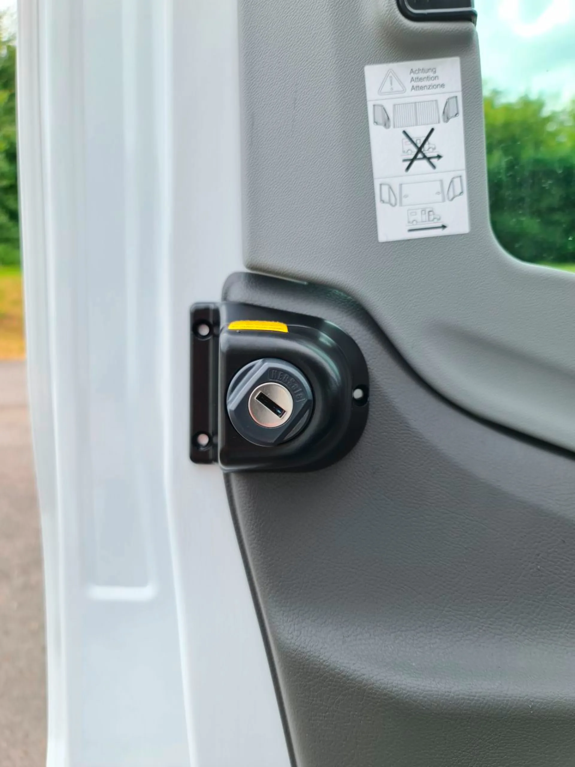 HEOSafe Riegelschloss für Fahrerhaustüren: Ford Transit. Baujahr ab 2014