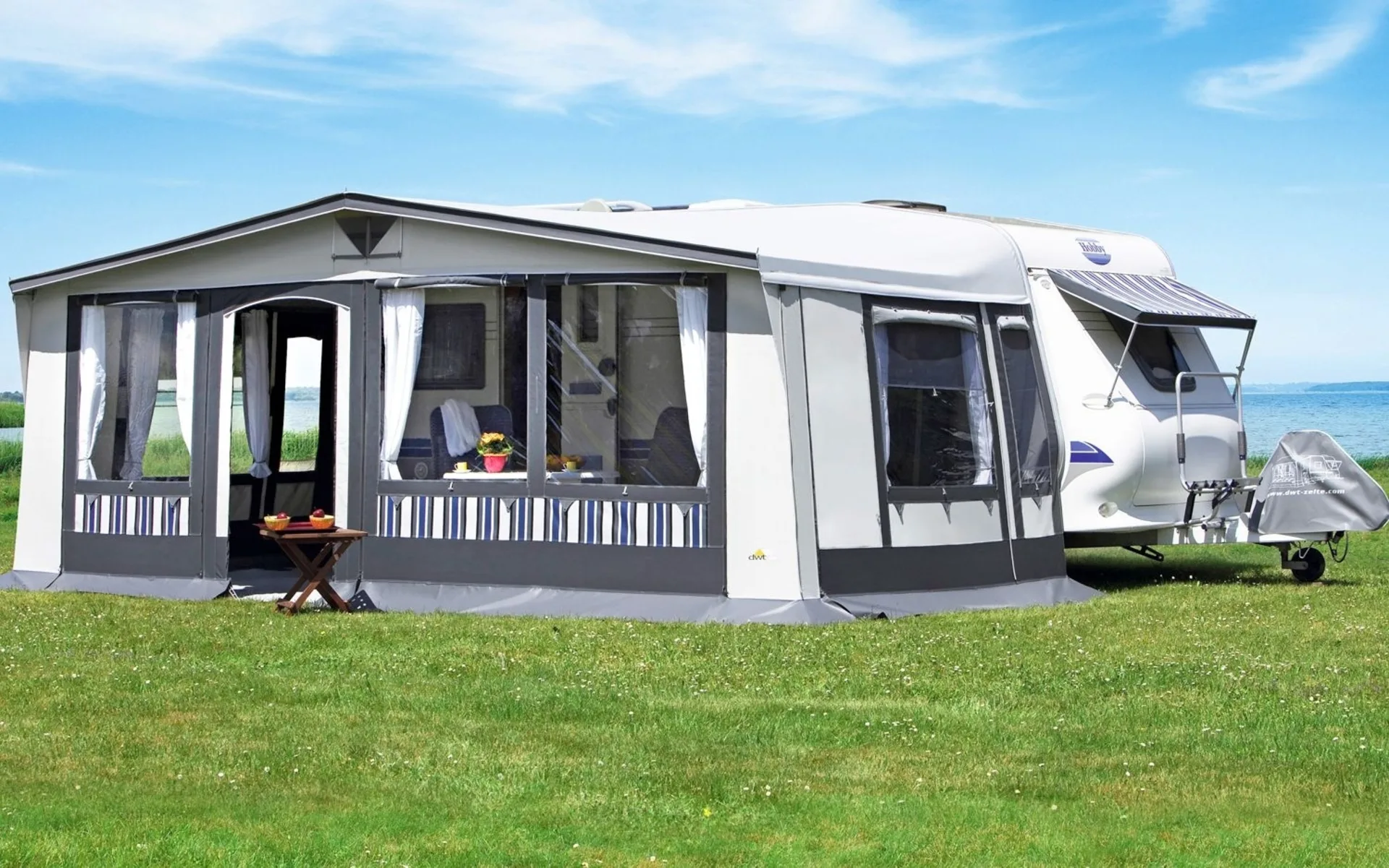 Dwt Tango 300 Saison- und Ganzjahresvorzelt weiss / grau 881 - 910 cm / 240 cm