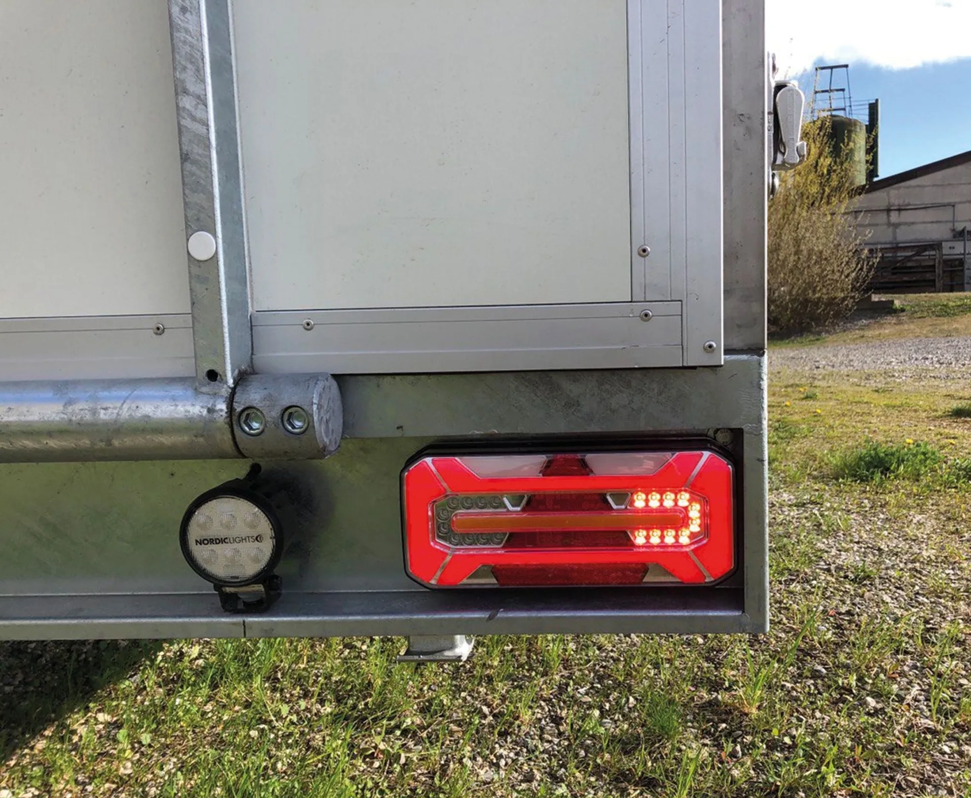 WAS - Schlussleuch. LED 12/24 V links 306 x 133 mm, links mit RFL und NSL, mit dynamischem Blinklicht WAS - Schlussleuch. LED 12/24 V links 306 x 133 mm, links mit RFL und NSL, mit dynamischem Blinklicht