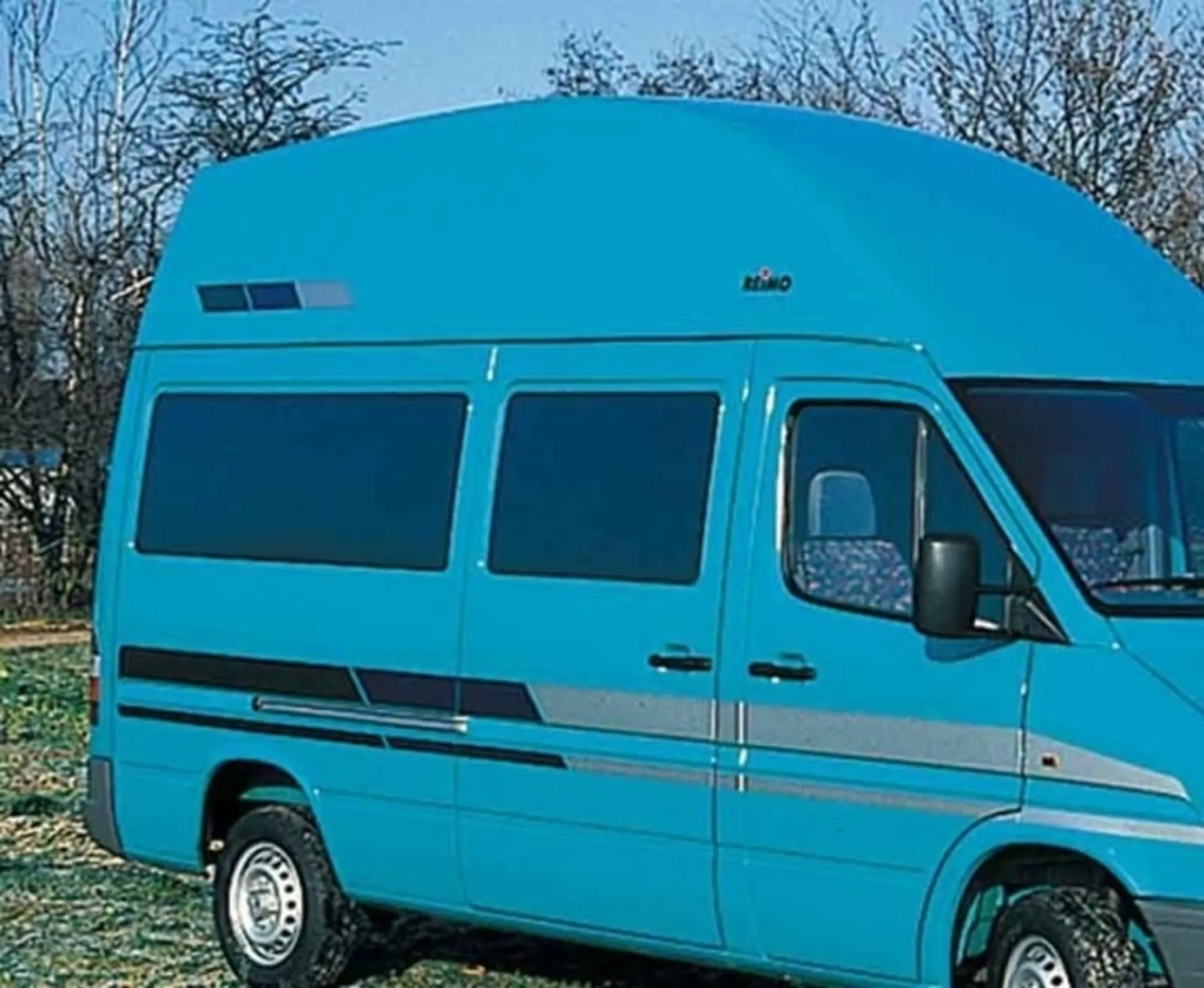 Gummirahmen für Isolierglasfenster hinten rechts und links - Sprinter und VW LT mittlerer Radstand