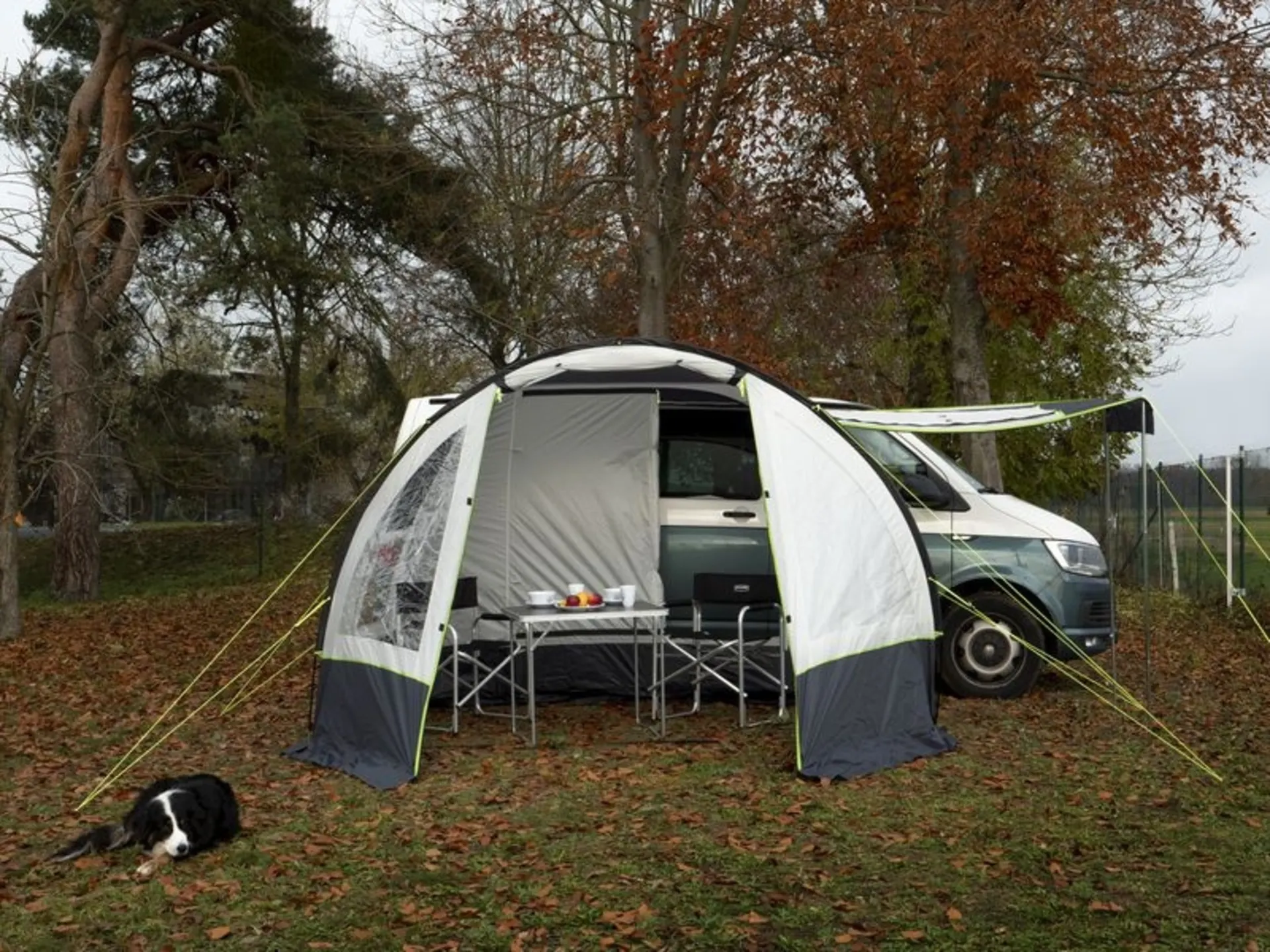 Busvorzelt Tour Easy Young 2 mit Anbauhöhe von 180-220cm