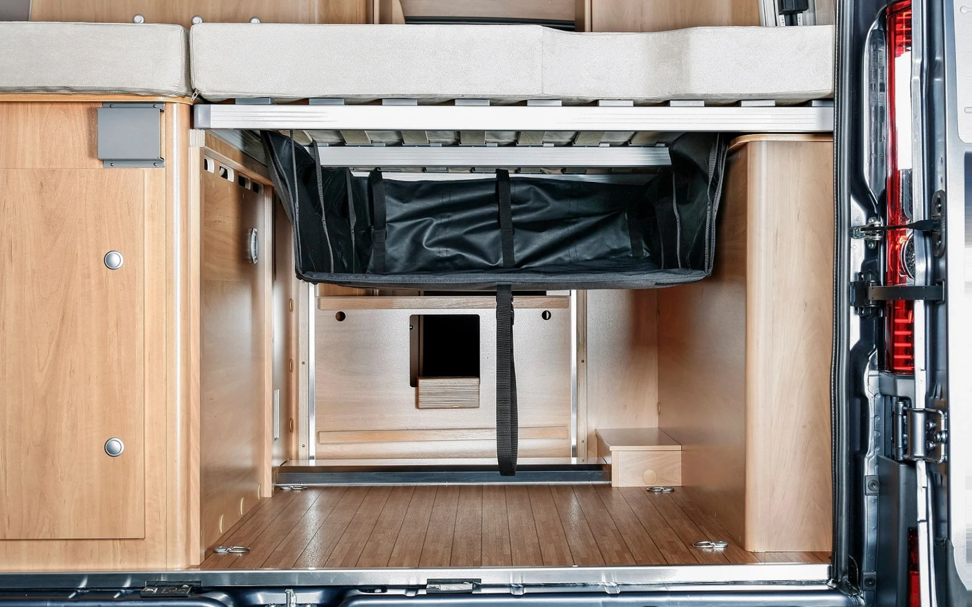 CampSleep Zoombox compartiment de rangement horizontal pour lit arrière 110 x 75 x 38 cm